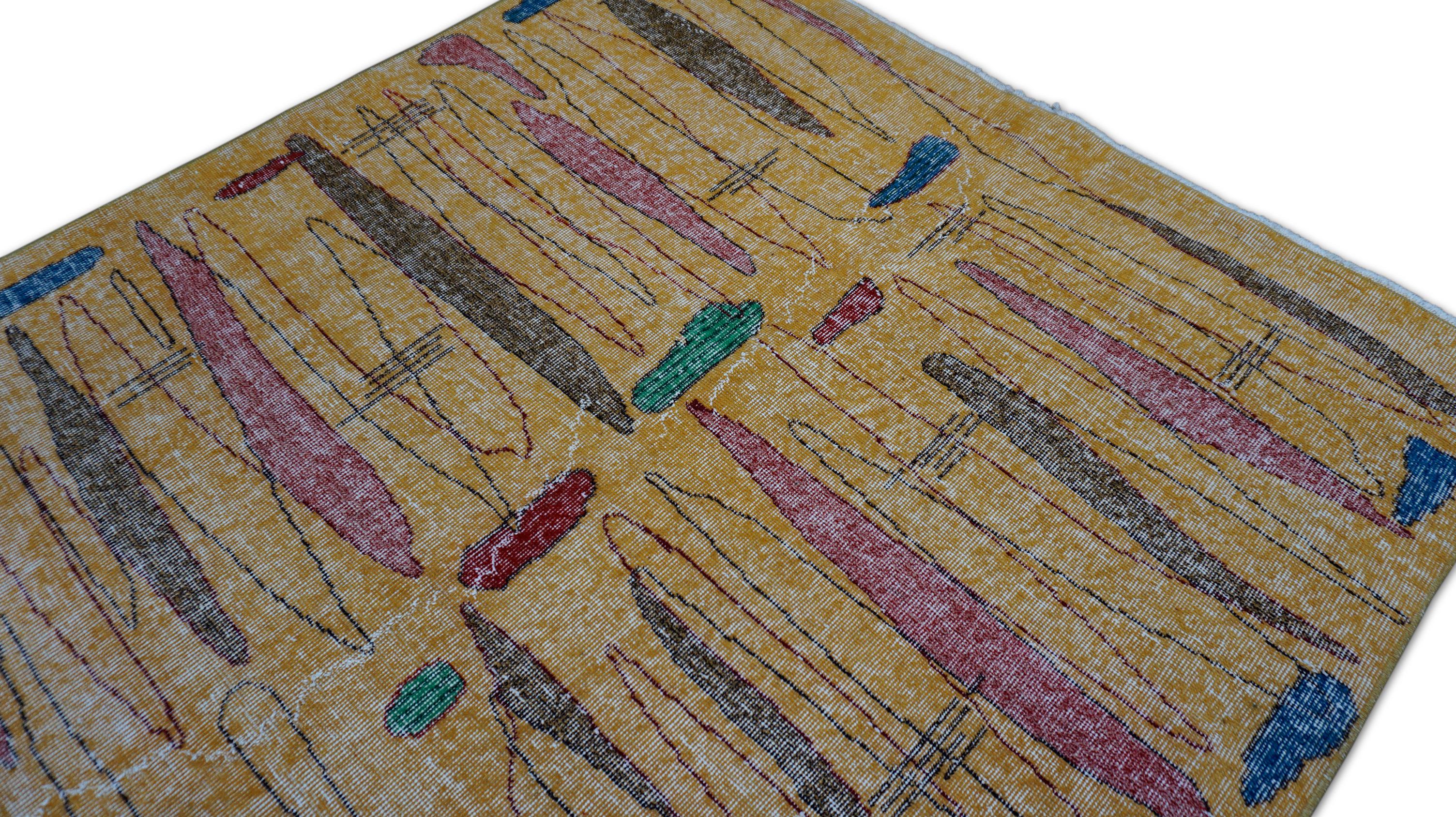 Alfombra Vintage Art Decó de mediados de siglo Zeki Muren de lana amarilla 5'1''x8'6'' Anudado a mano en venta