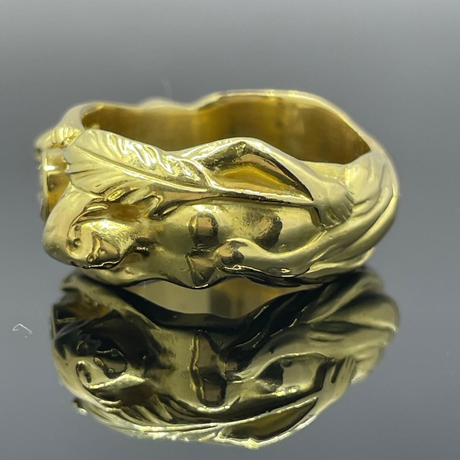 Taglio rotondo Anello vintage di metà secolo in stile Art Nouveau con nudi da 0,30 carati e diamanti in oro giallo 18 carati in vendita