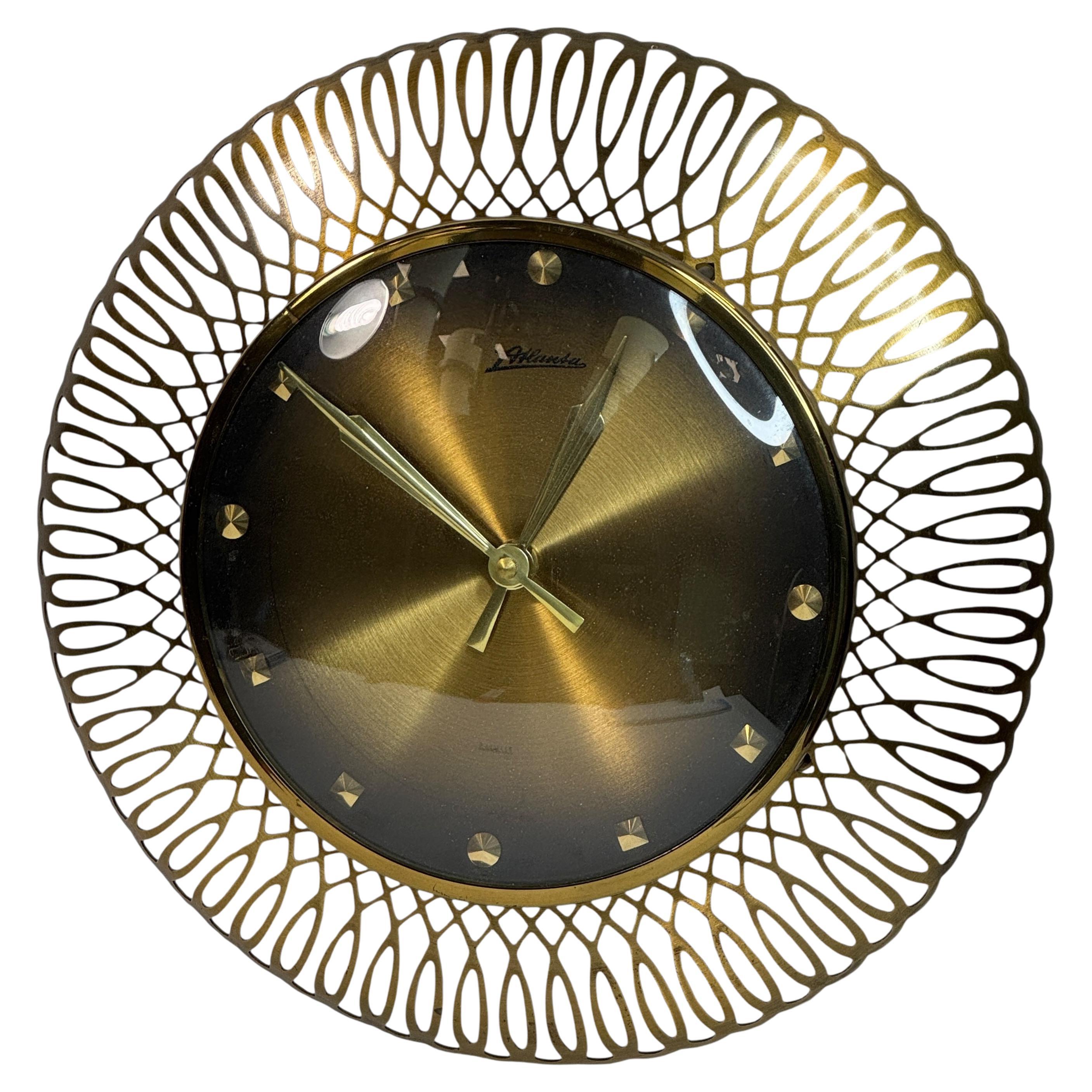 Reloj de pared vintage de latón de mediados de siglo Atlanta Sunburst Starburst
