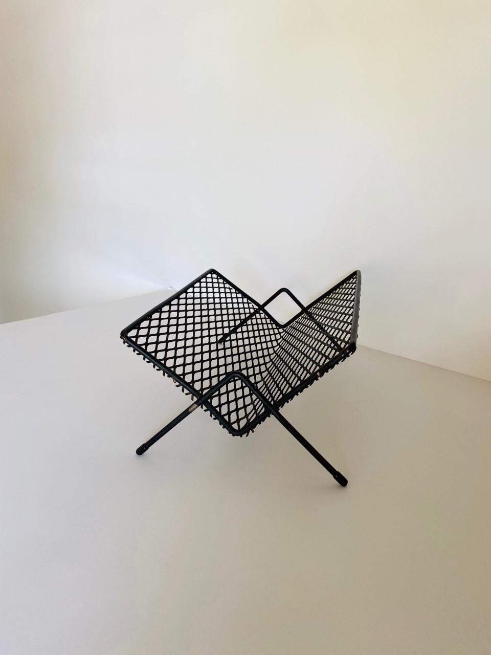 Mid-Century Modern Vintage Mid-Century Atomic Wire Mesh Black Table Top Book Shelf For Sale