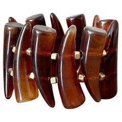 Bracciale a forma di corno in bachelite d'epoca della metà del secolo scorso