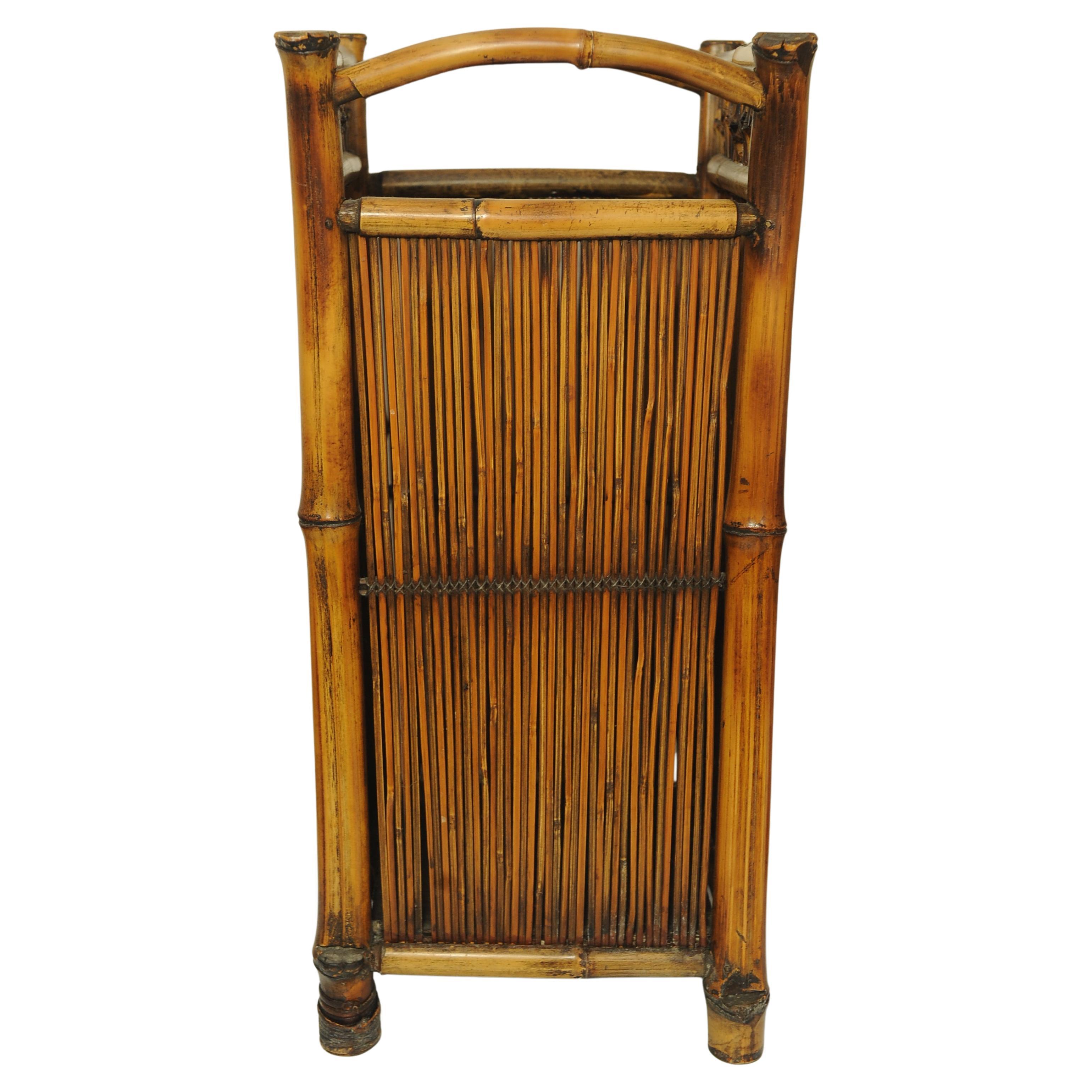 Vintage Mid-Century Bamboo Hallway Chinoiserie Stick Stand For Canes, Umbrellas In Good Condition For Sale In Reading, Berkshire