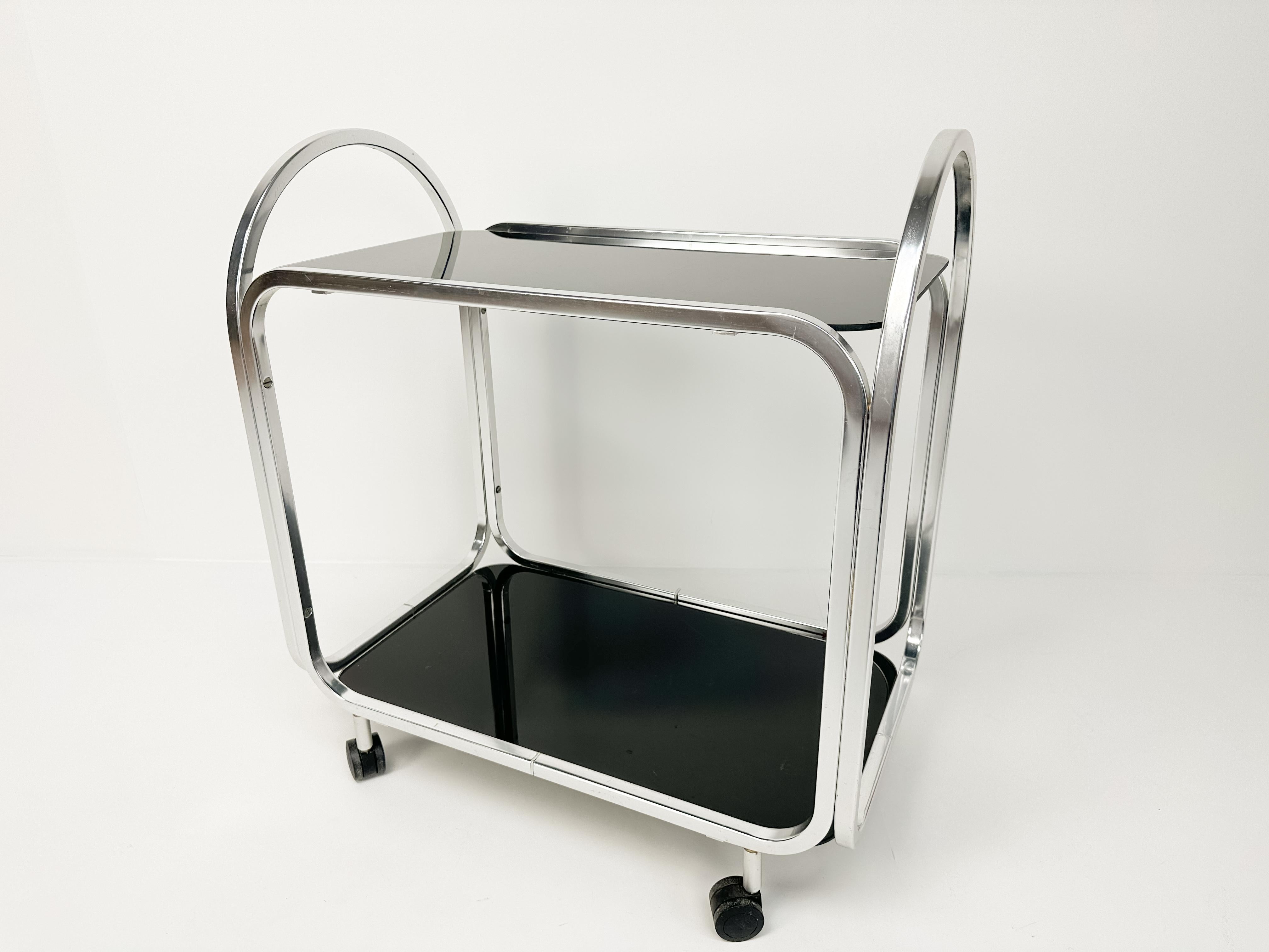 Carrito de bar vintage de mediados de siglo con cristal negro, años 70 mediados del siglo XX en venta