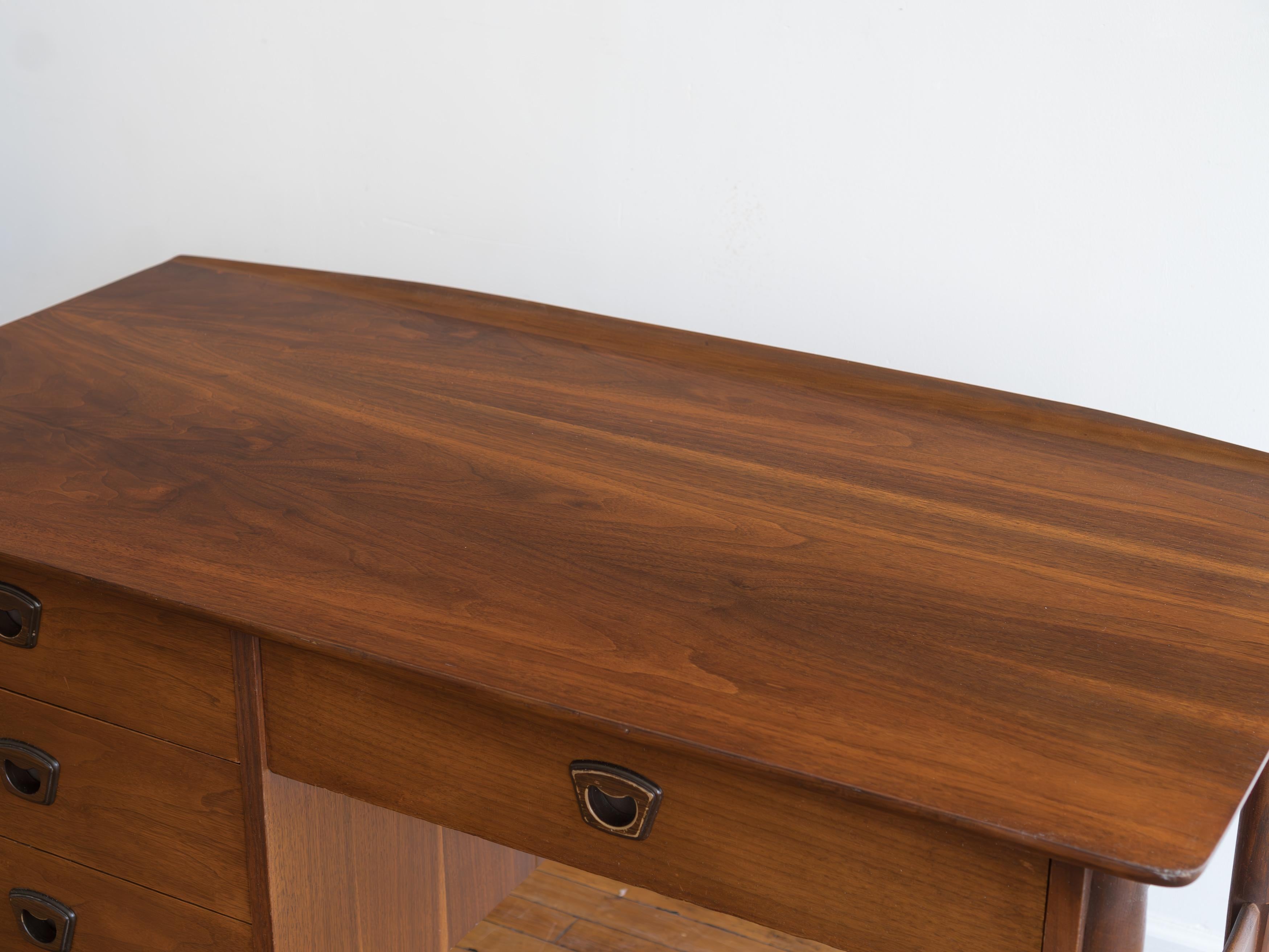 Vintage Mid Century Bassett Artisan Walnut Writing Desk 4