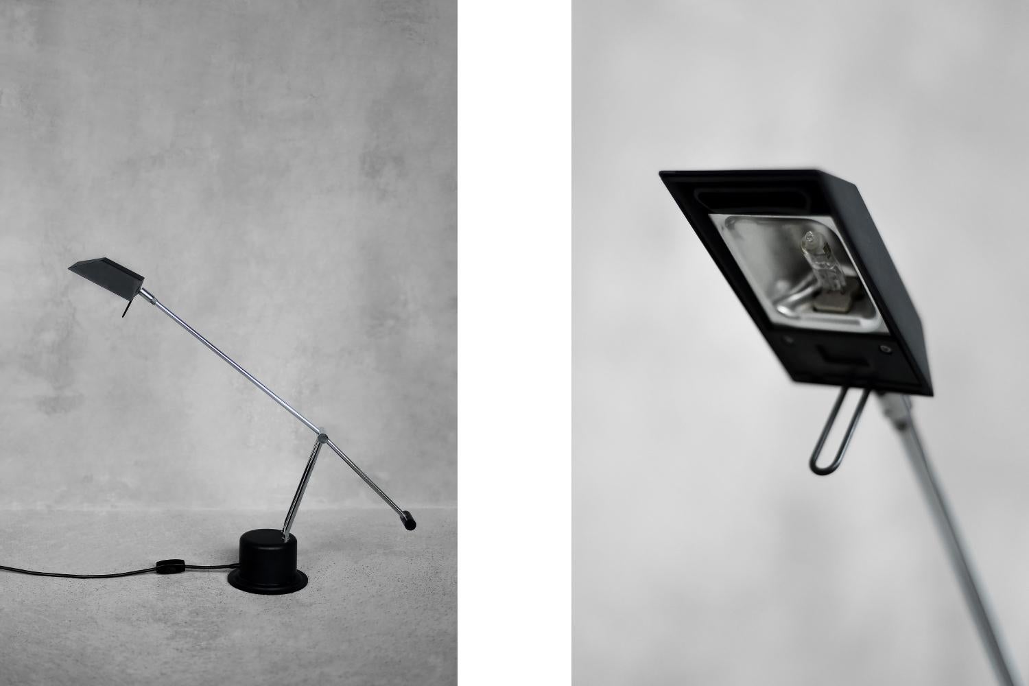 Vintage Mid-Century Belgian Modern Minimalist Black Desk Lamp from Massive For Sale 2
