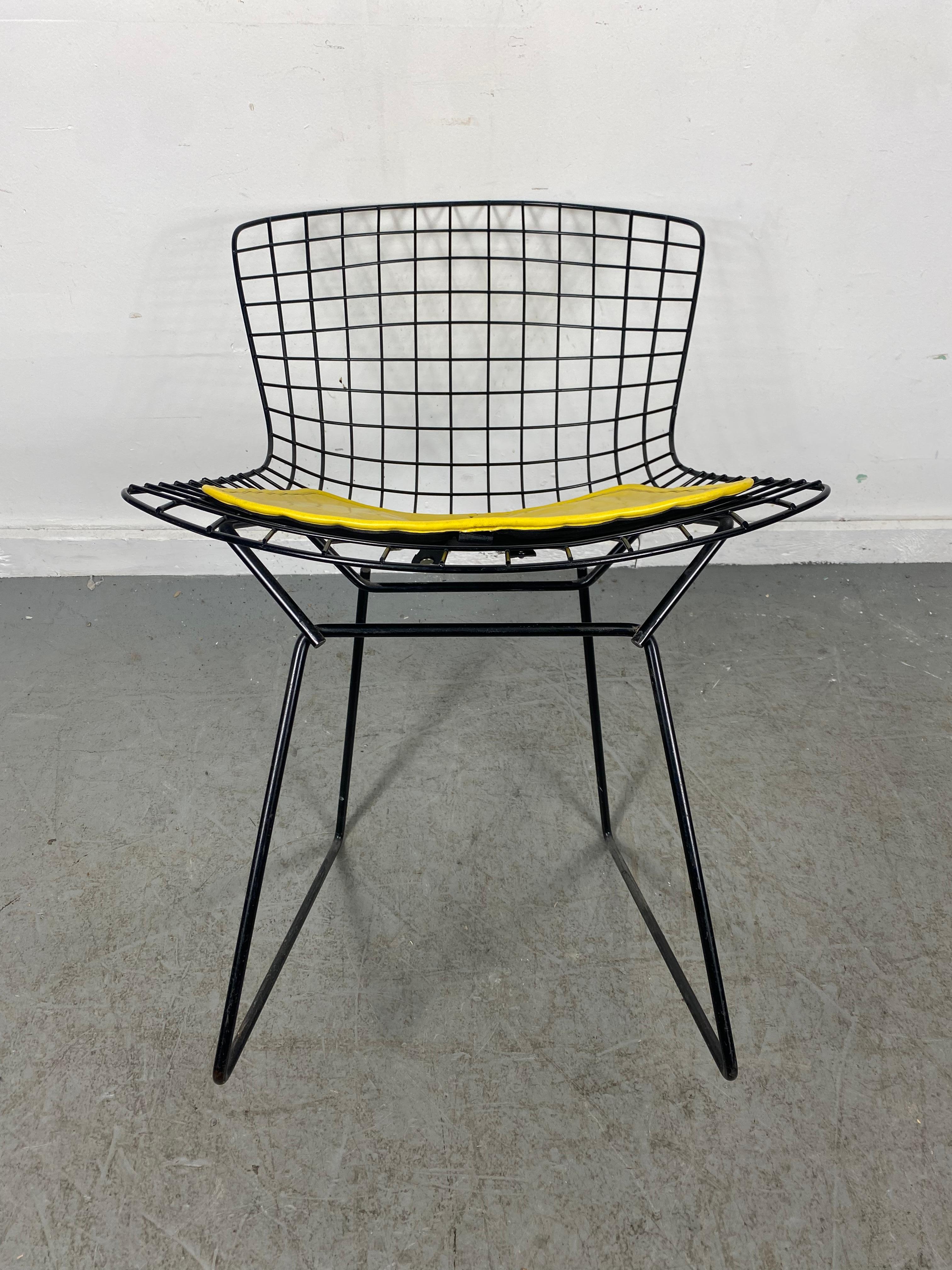 Mid-20th Century Vintage Mid-Century Black Knoll Bertoia Side Chair, Original Yellow Seat Pad