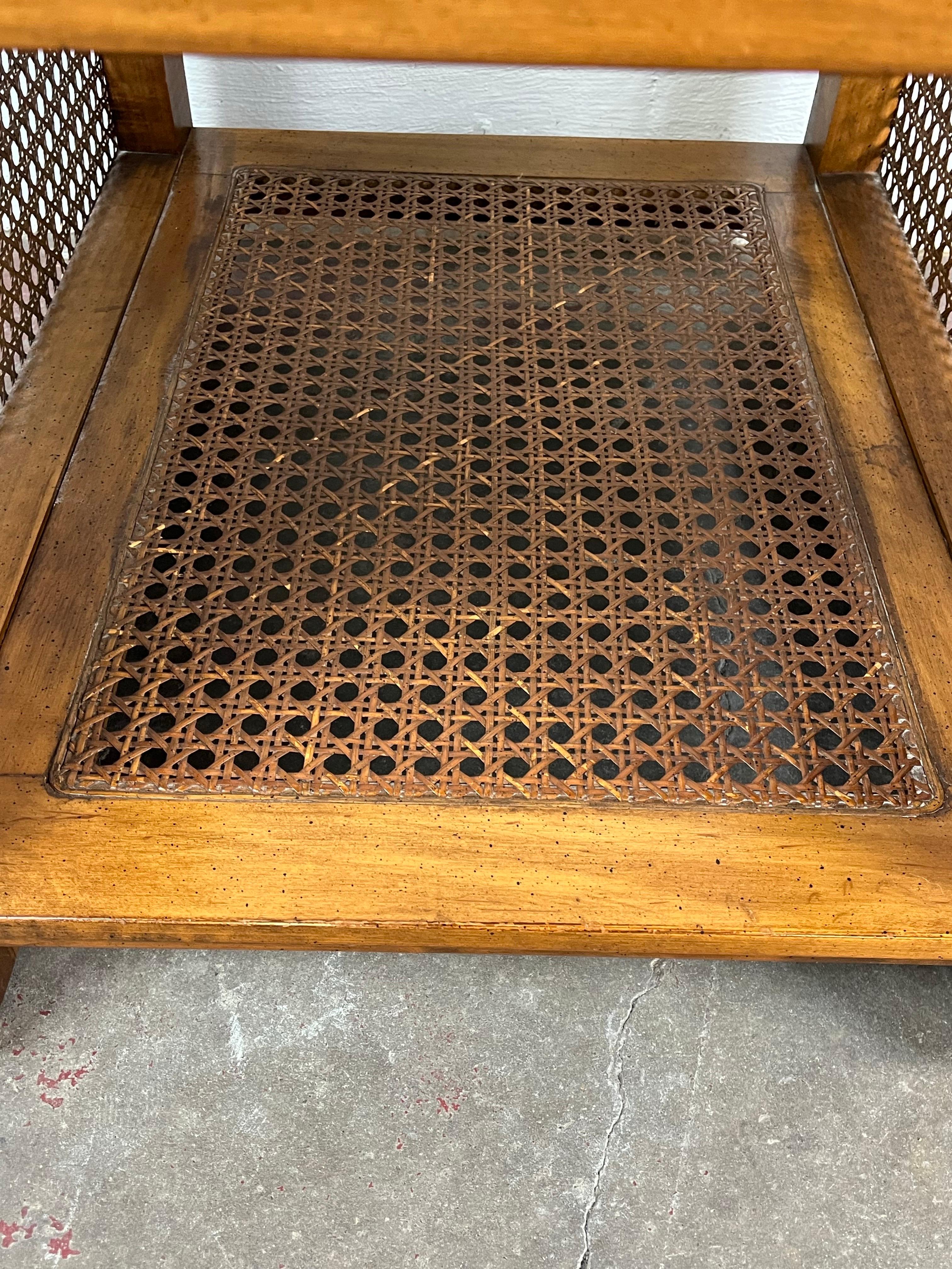 Canne Vintage Mid Century Boho Chic Cane Side End Table en vente