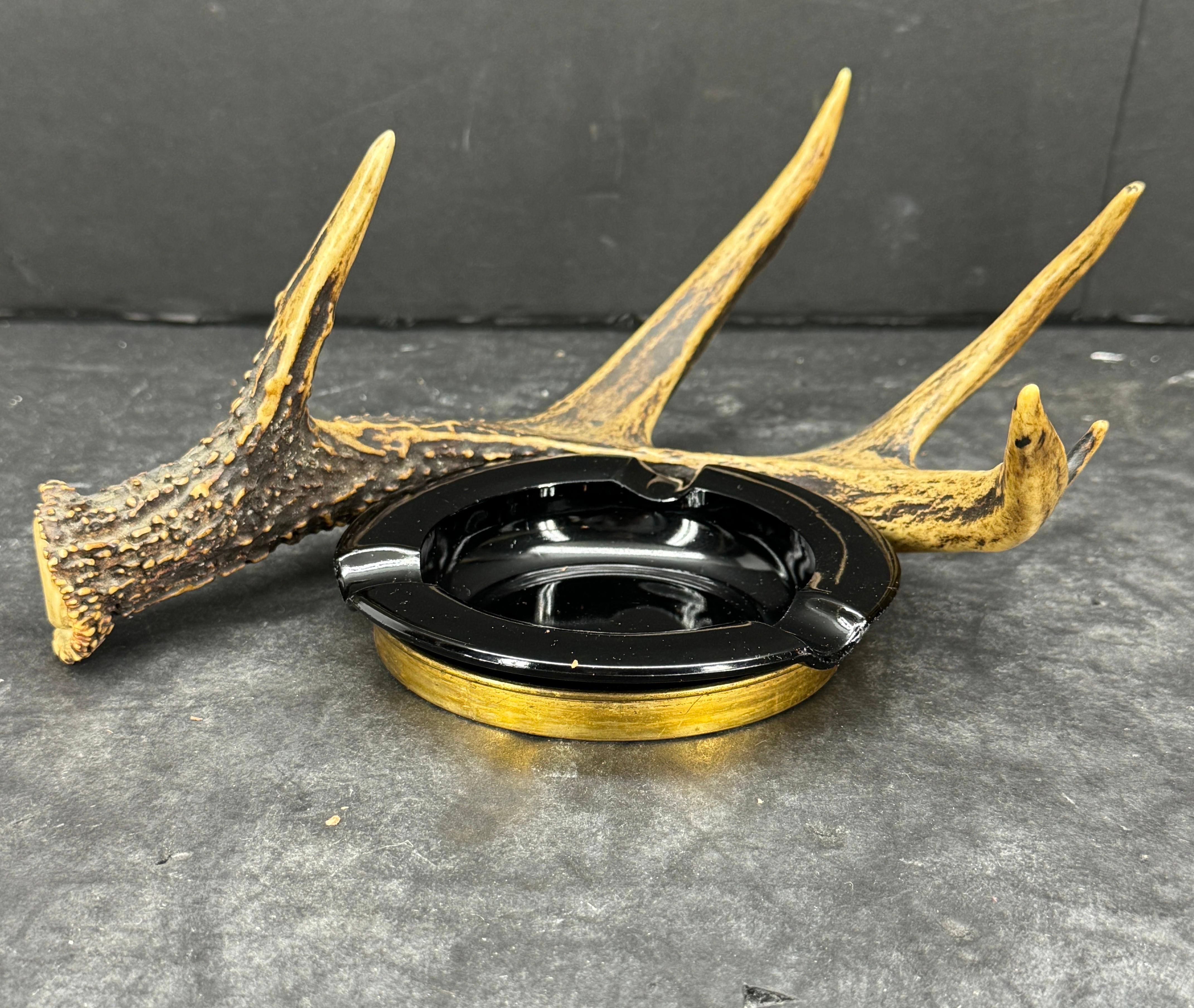 Mid-Century Modern Vintage Mid-Century Brass and Glass Antler Ashtray For Sale