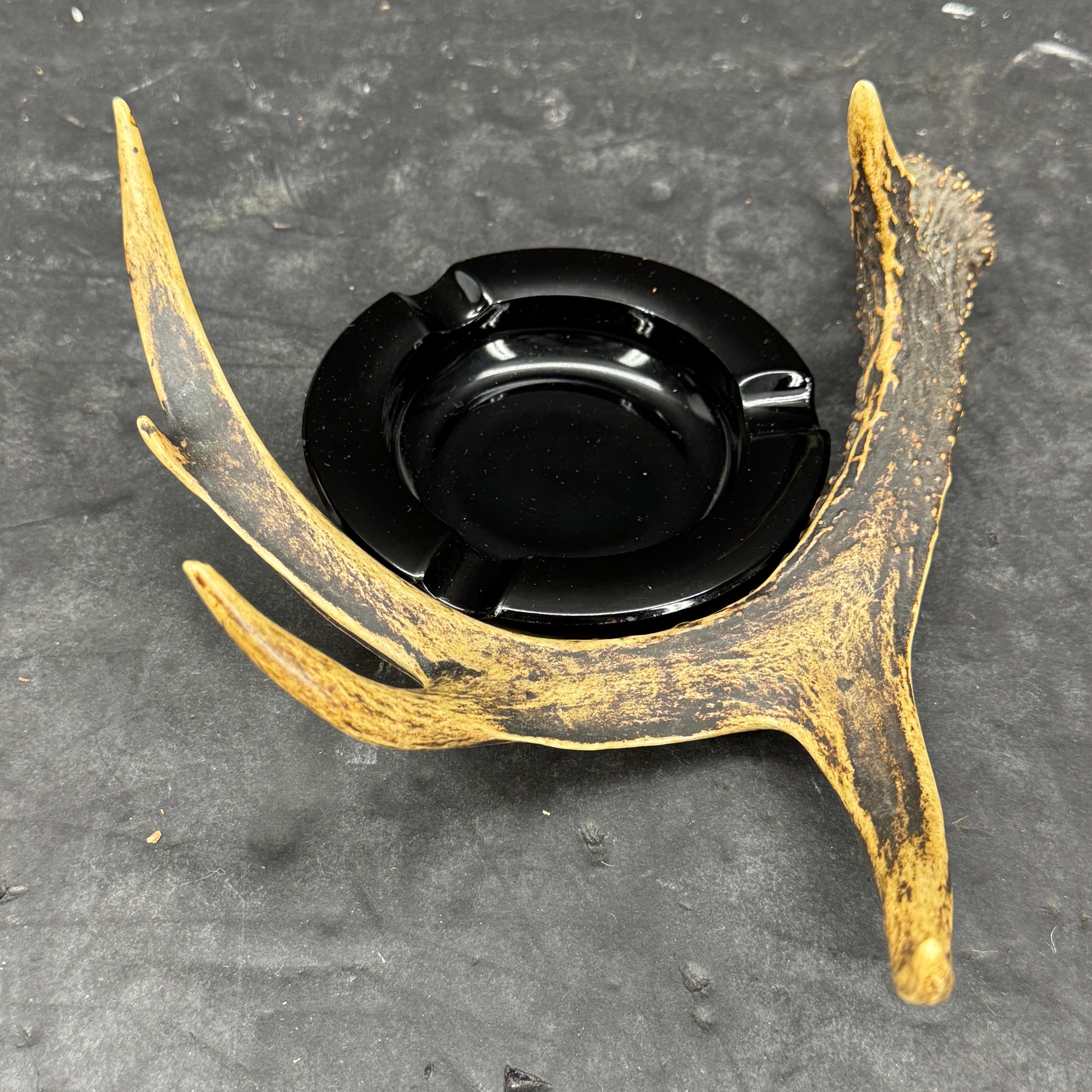 Vintage Mid-Century Brass and Glass Antler Ashtray In Good Condition For Sale In Haddonfield, NJ