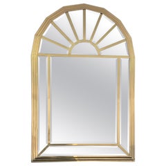 Miroir cathédrale biseauté vintage en laiton du milieu du siècle dernier