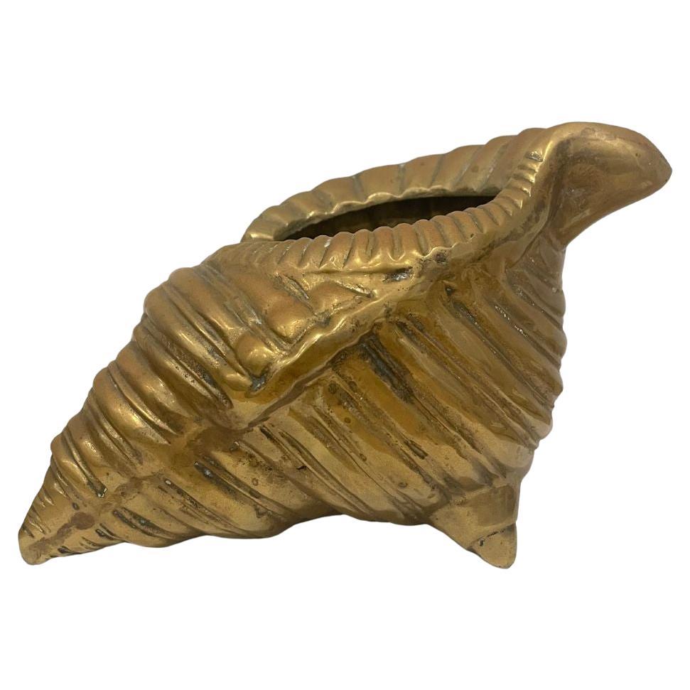 Vintage Midcentury Brass Conch-Shaped Cache Pot For Sale