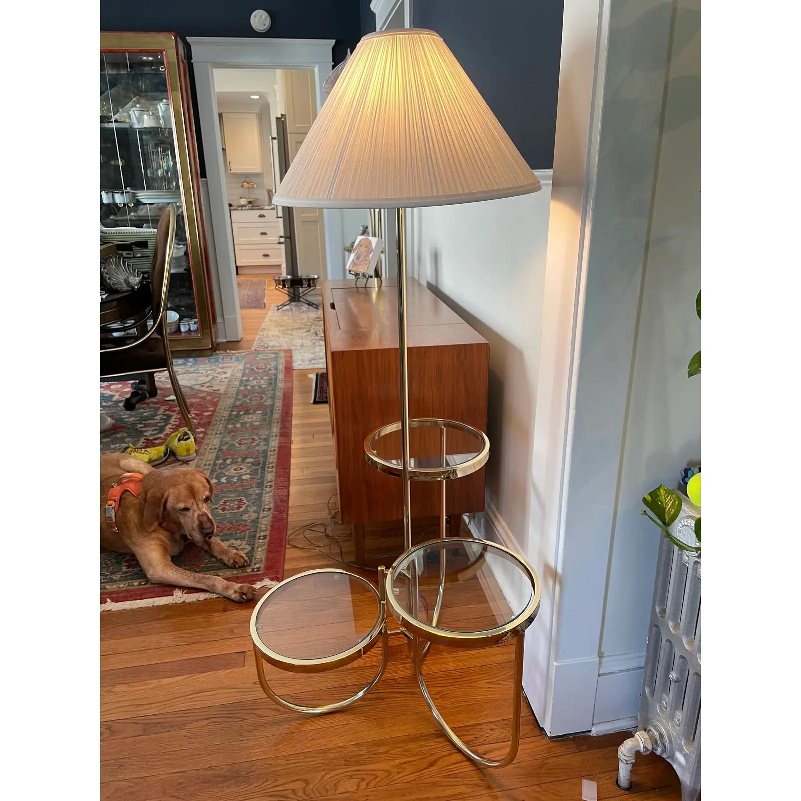 Vintage Mid Century Brass Floor Lamp With Three Circular Built-In Stand Tables For Sale 6