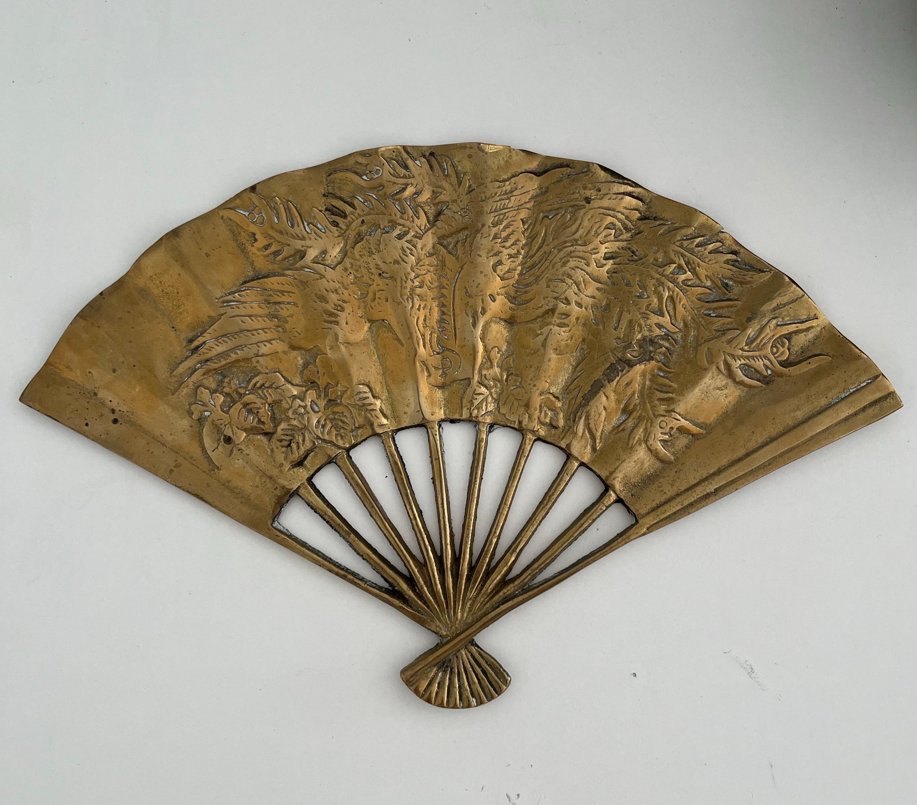 Vintage Mid-Century Brass Japanese Hand Fan Brass Wall Decor Art Paperweight For Sale 11