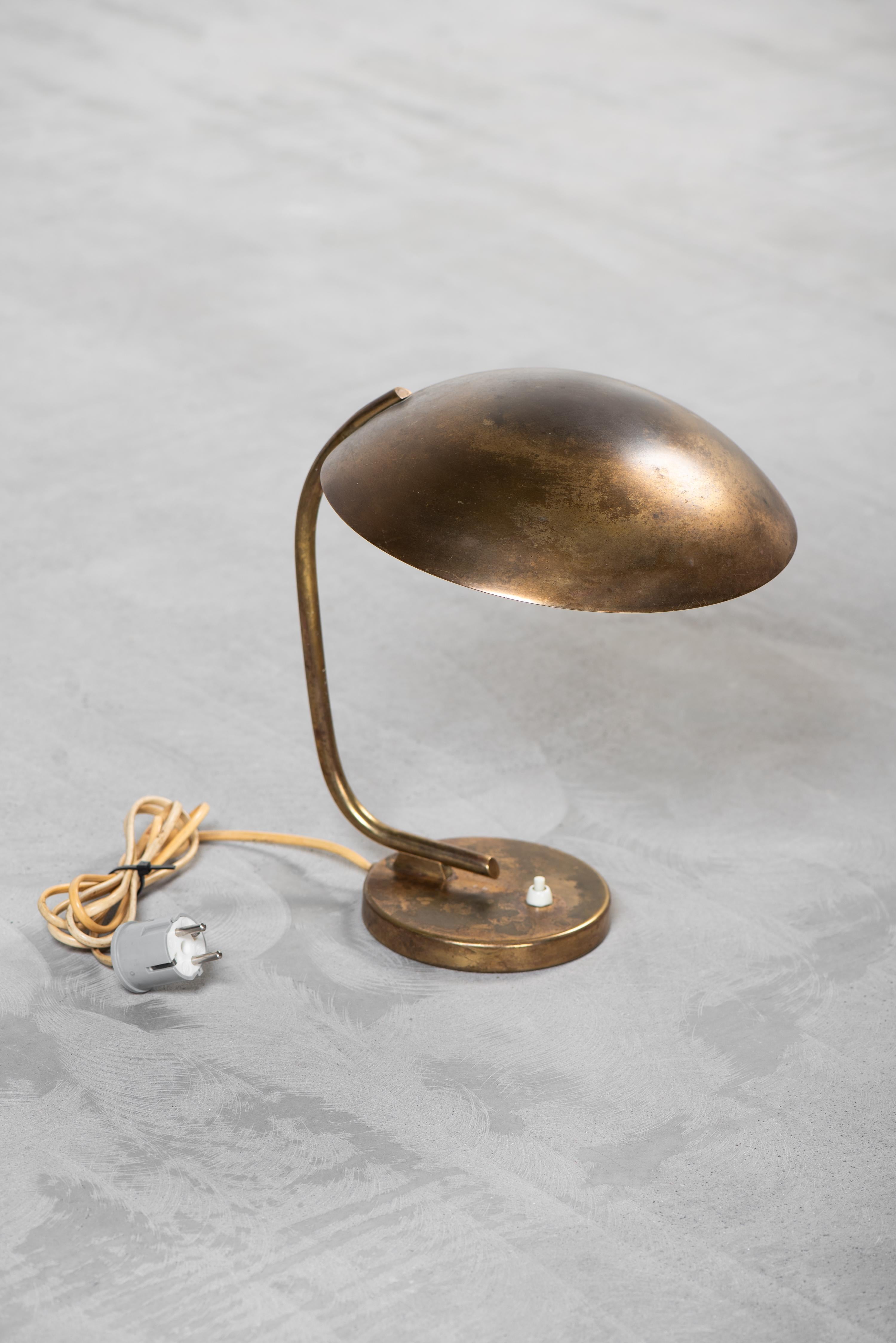 Lampe de table vintage en laiton du milieu du siècle pour Itsu, Finlande, années 1950 en vente 7