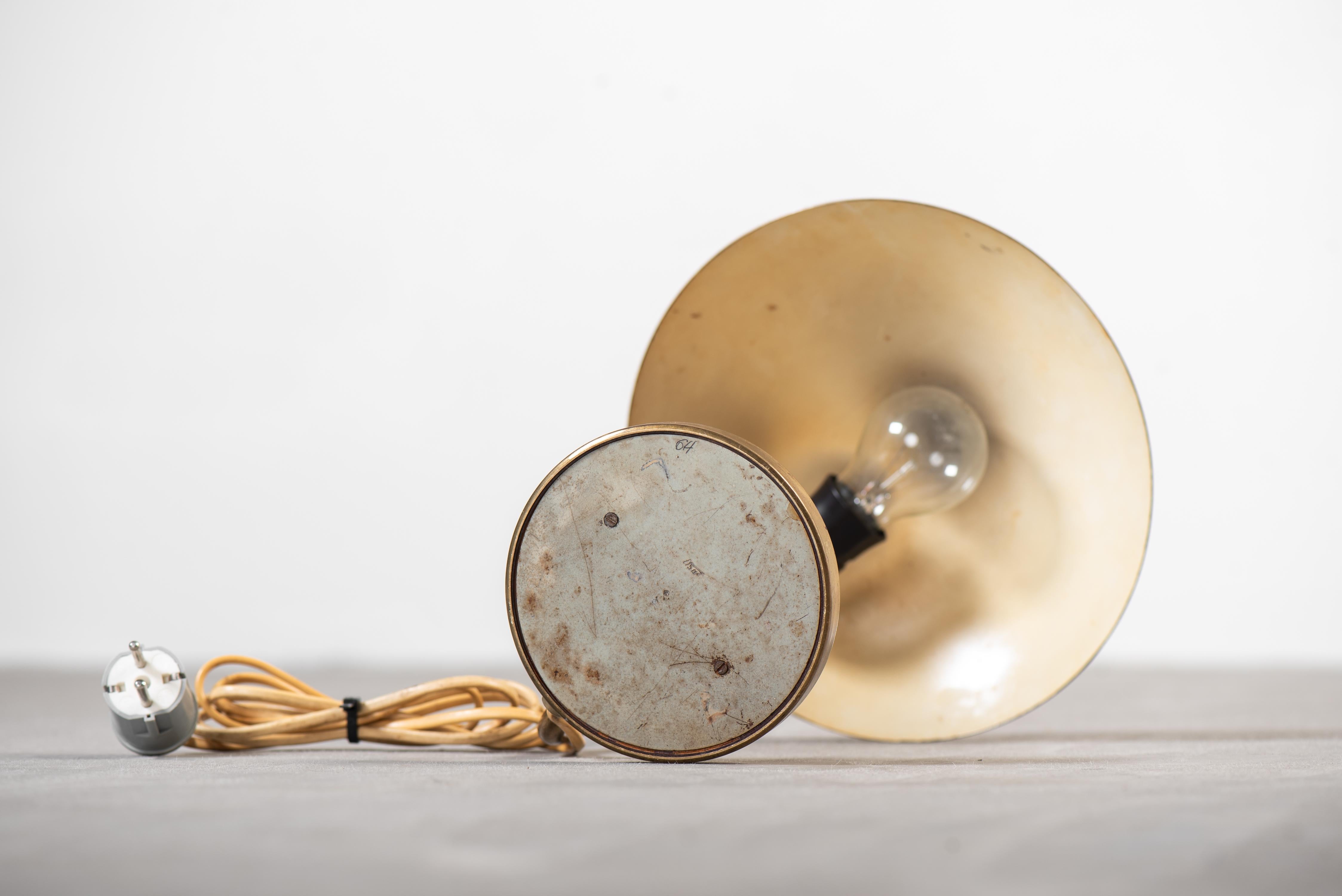Lampe de table vintage en laiton du milieu du siècle pour Itsu, Finlande, années 1950 en vente 9