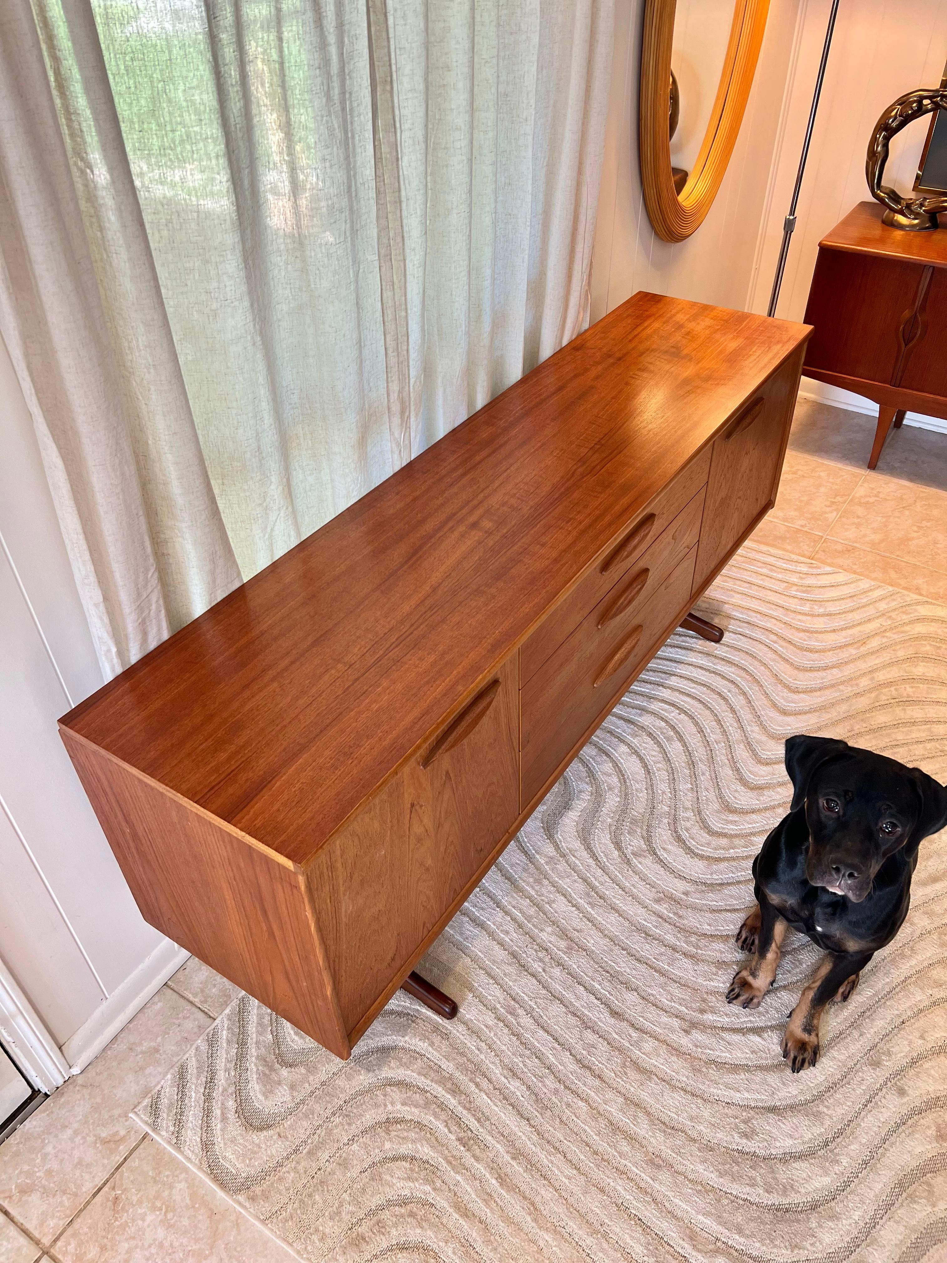 Vintage Mid Century British Teak Sideboard by Frank Guille for Austinsuite 4