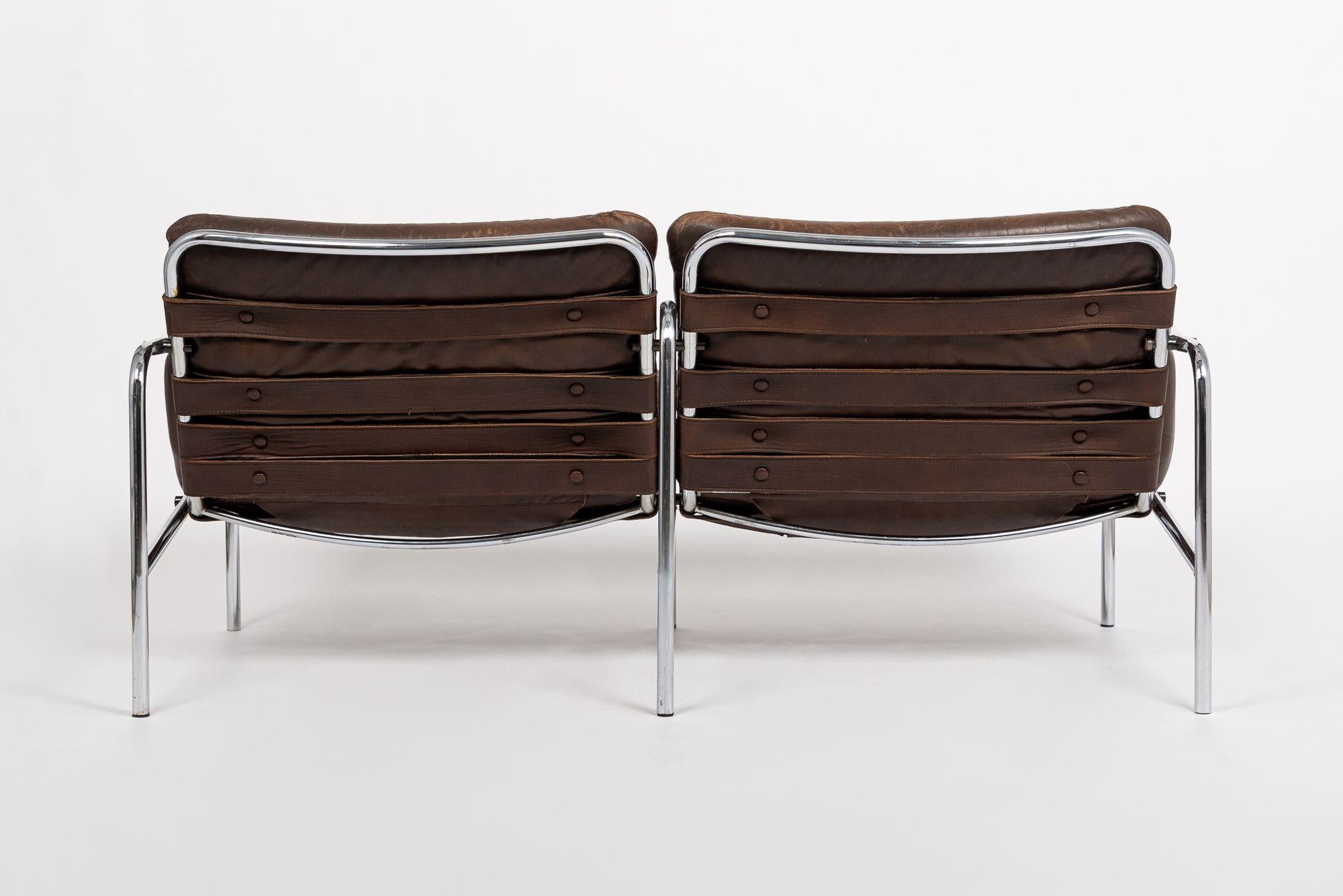 Vintage Mid Century Brown Leather Loveseat Sofa 1970s In Good Condition In Detroit, MI