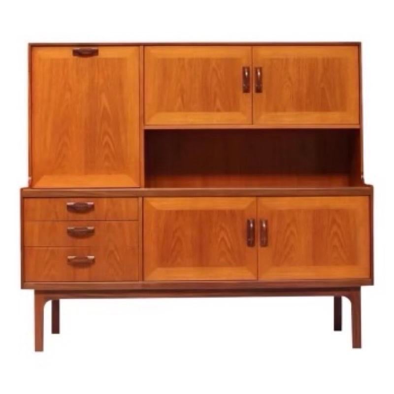 Vintage Mid Century cabinet g plan side board or bar cabinet 

Dimensions. 63 W , 18 D , 57 H.