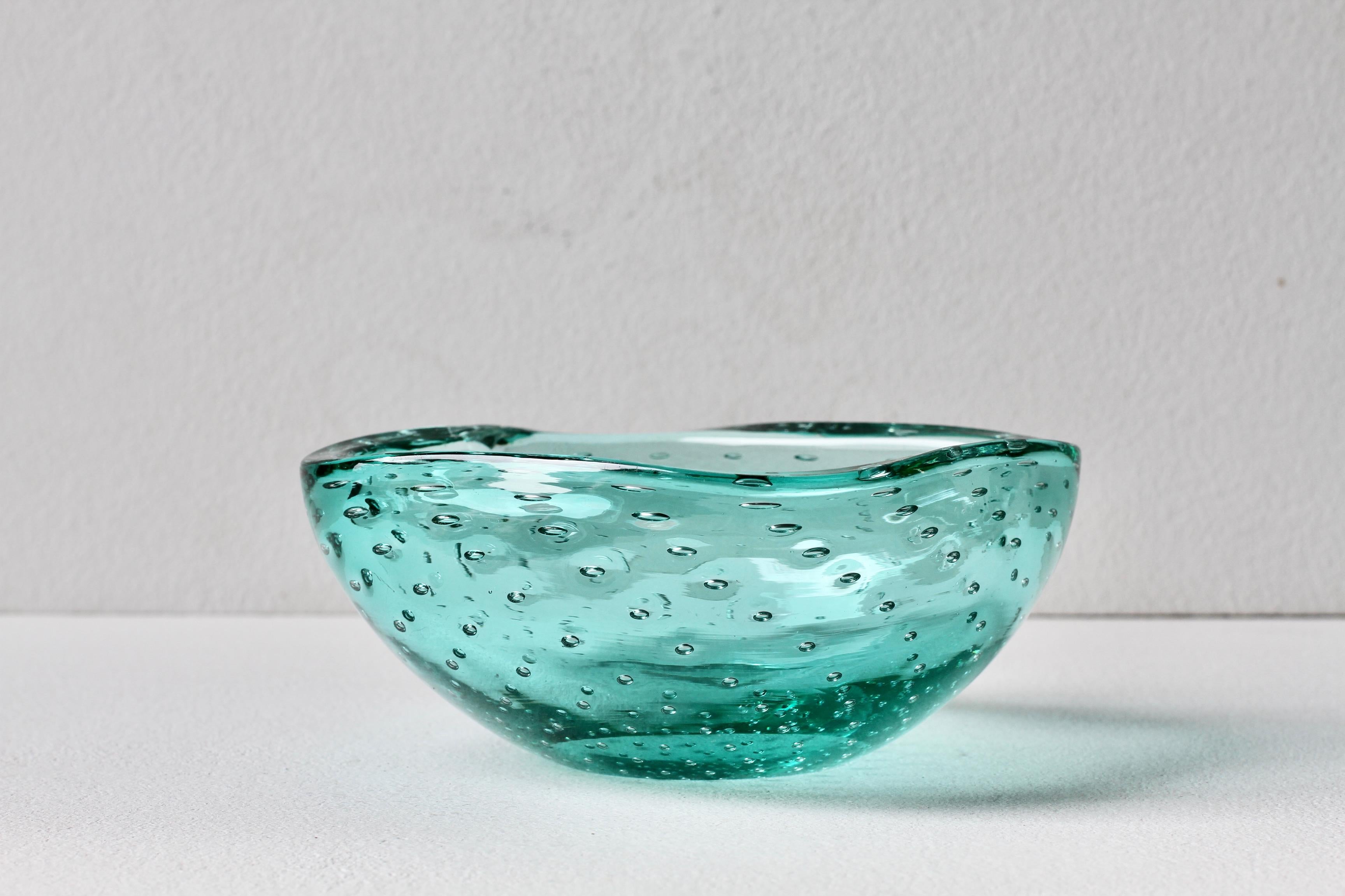 Vintage Mid-Century Cenedese Murano Glass Bullicante Bubble Bowl Dish or Ashtray For Sale 4