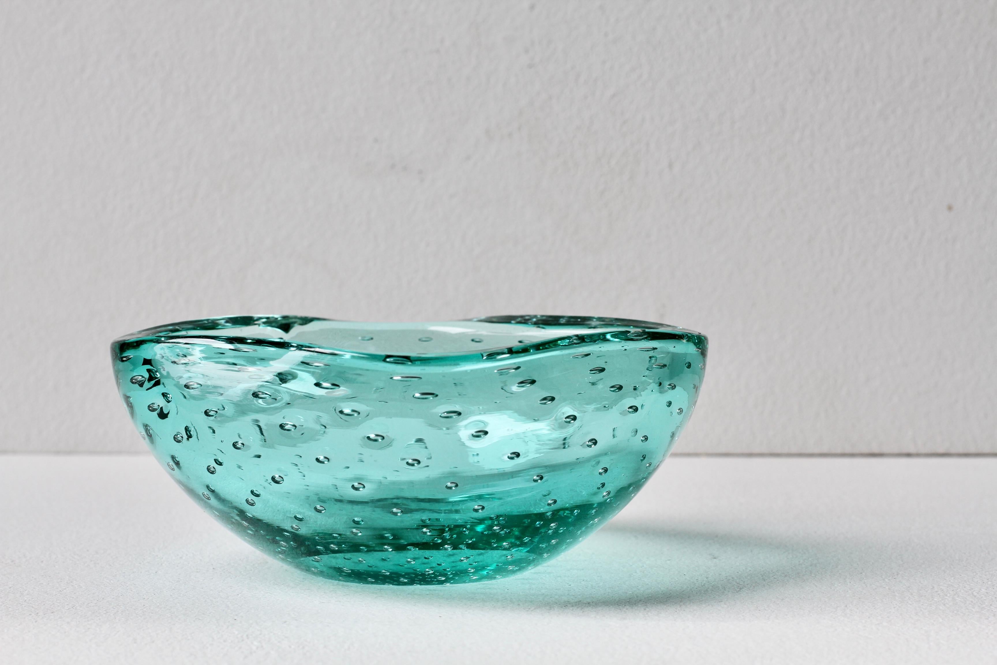 Vintage Mid-Century Cenedese Murano Glass Bullicante Bubble Bowl Dish or Ashtray For Sale 2