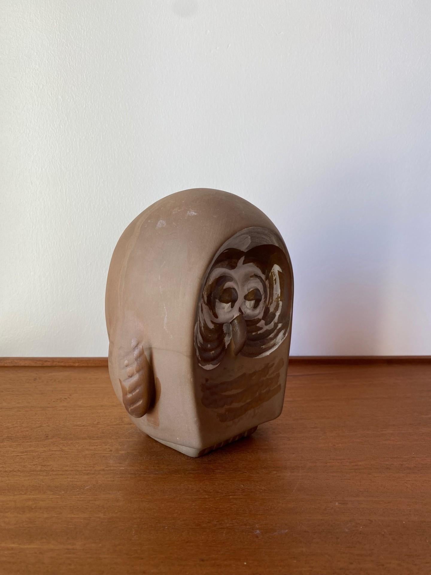 Hand-Crafted Vintage Mid Century Ceramic Owl Sculpture by Jaru California Pottery For Sale
