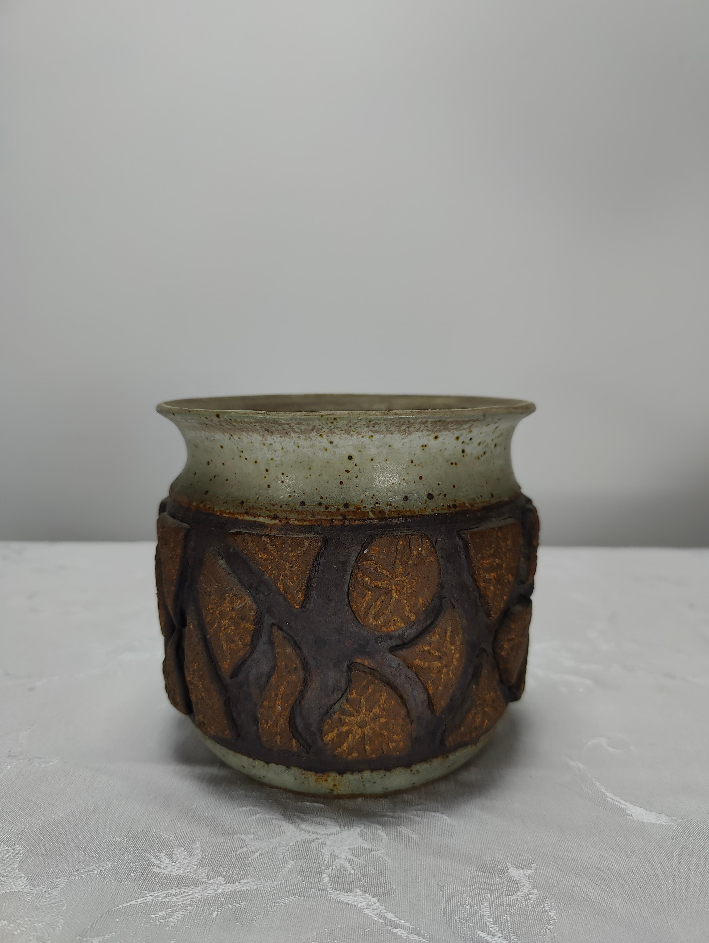Mid-Century Modern Vintage Midcentury Ceramic Planter by Maxene Scholts, circa 1970s For Sale
