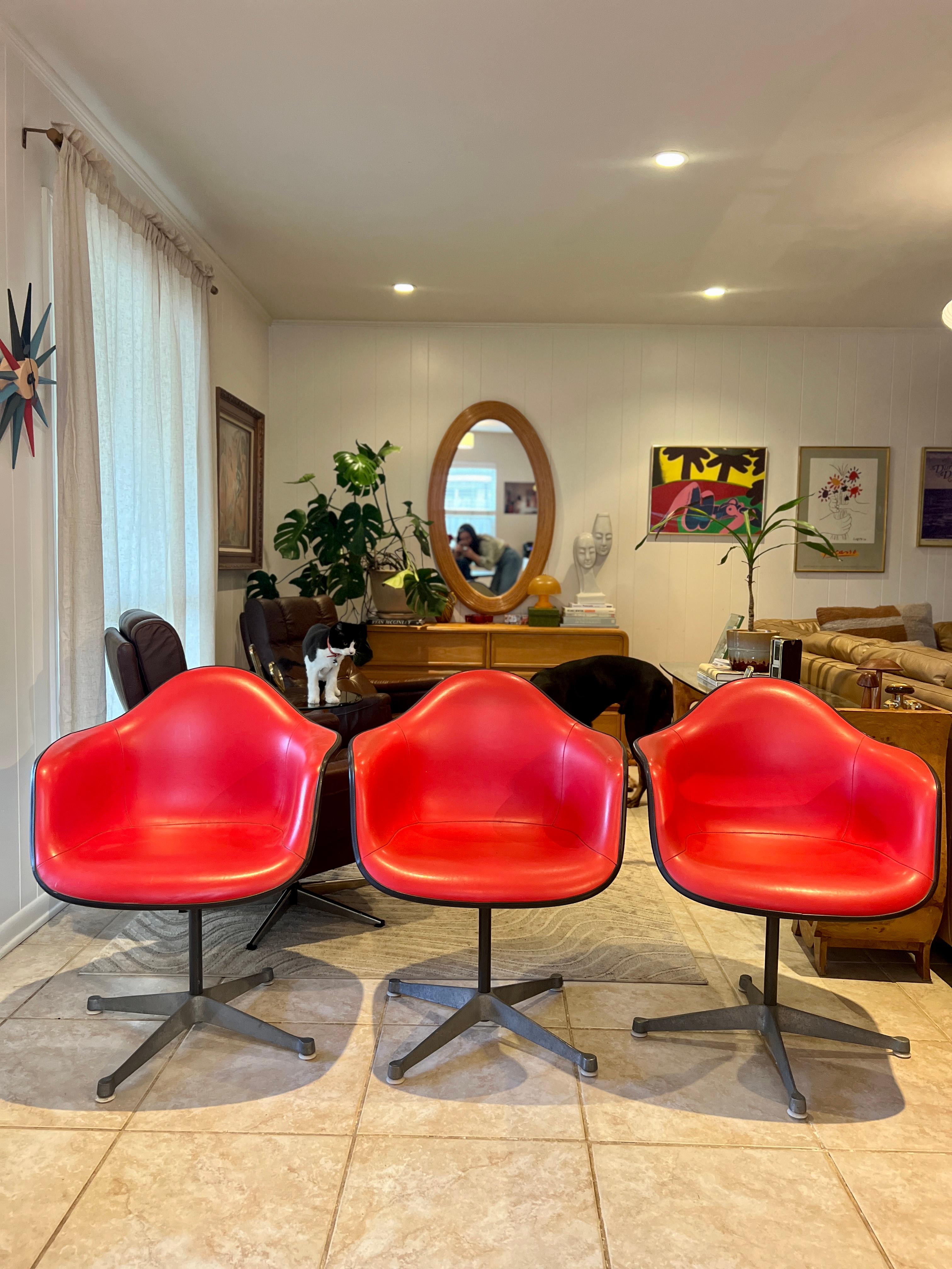 Vintage Midcentury Charles & Ray Eames Fiberglass Shell Chairs by Herman Miller 8