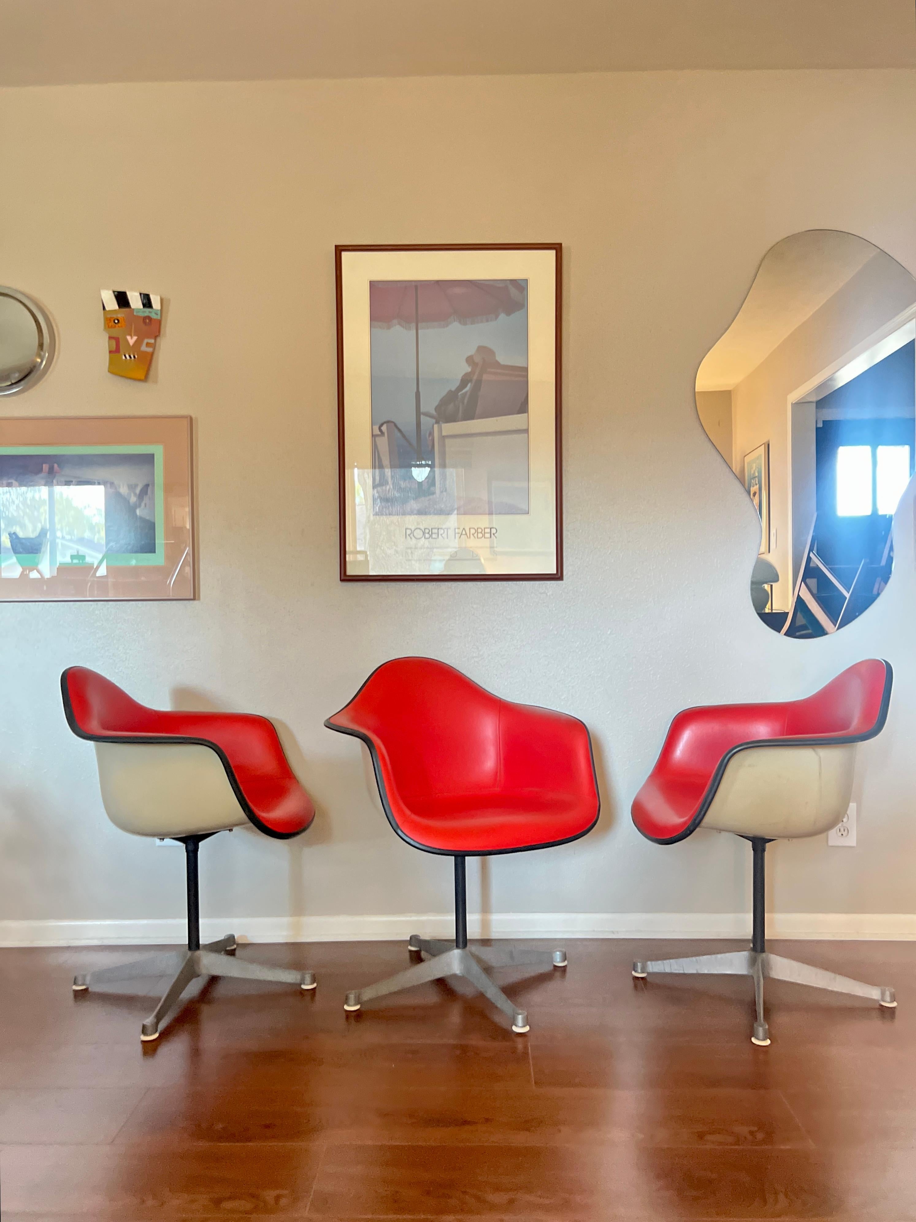 Vintage Midcentury Charles & Ray Eames Fiberglass Shell Chairs by Herman Miller 3