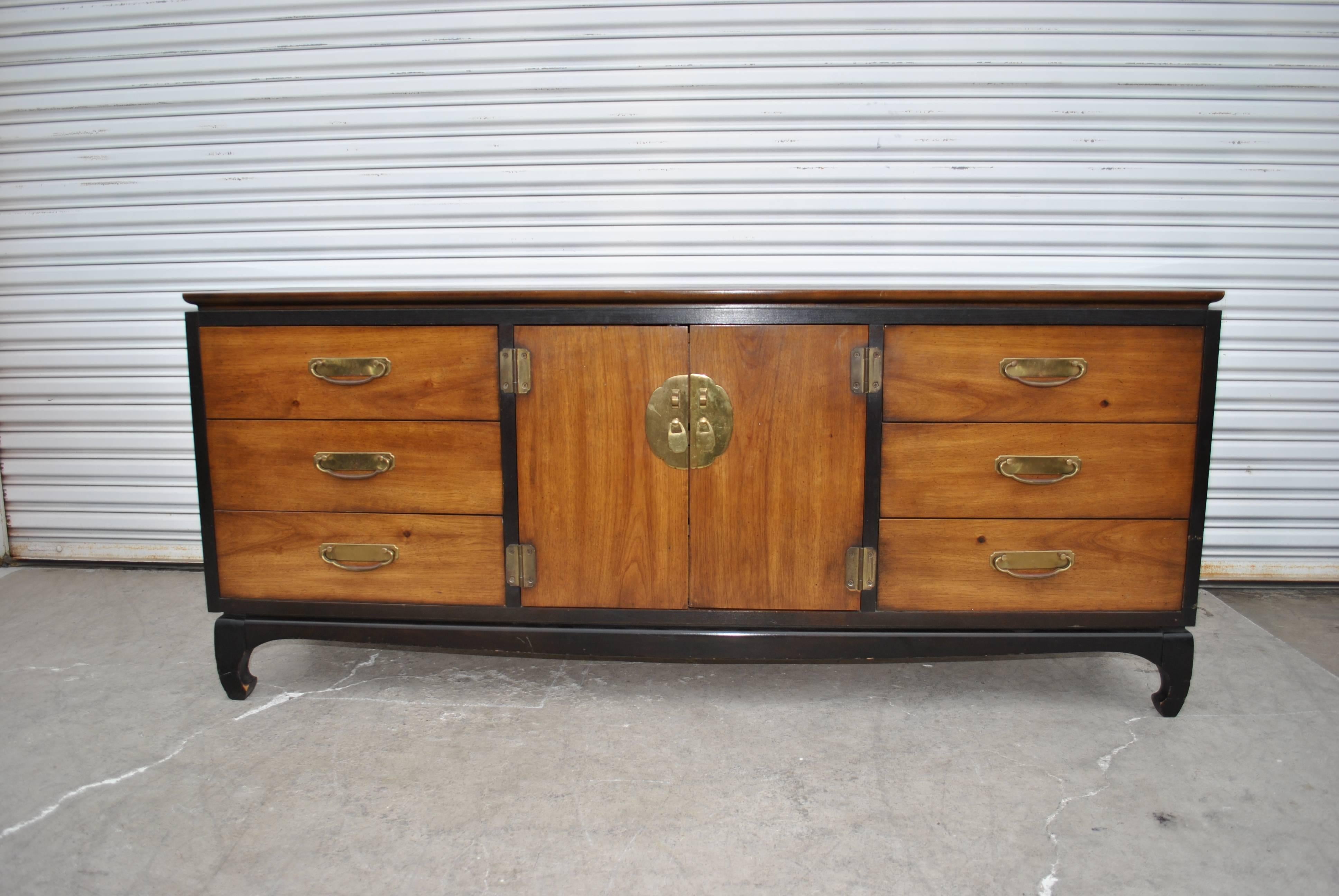 Chinoiserie Vintage Midcentury Chin Hua Dresser by Lane