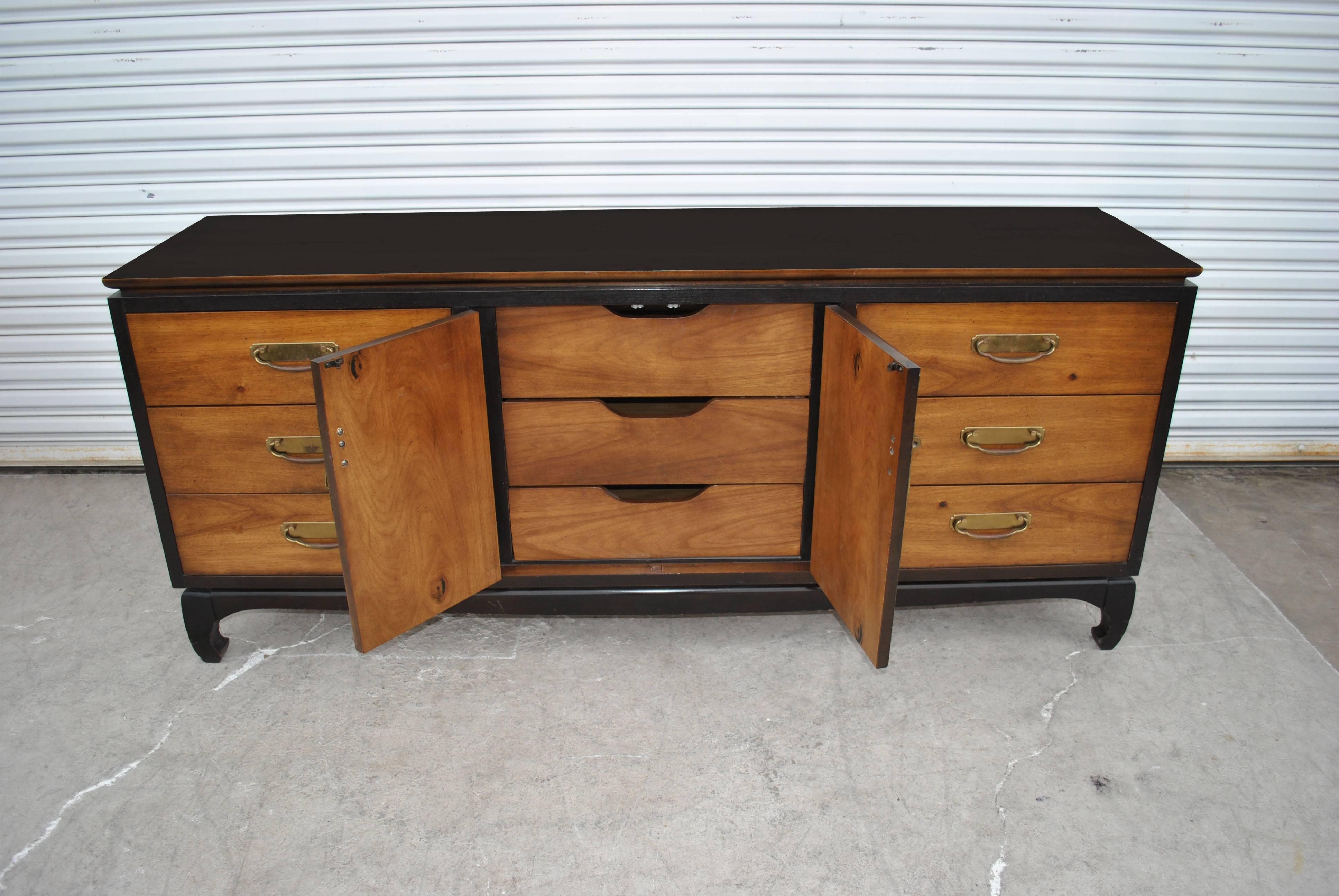 American Vintage Midcentury Chin Hua Dresser by Lane