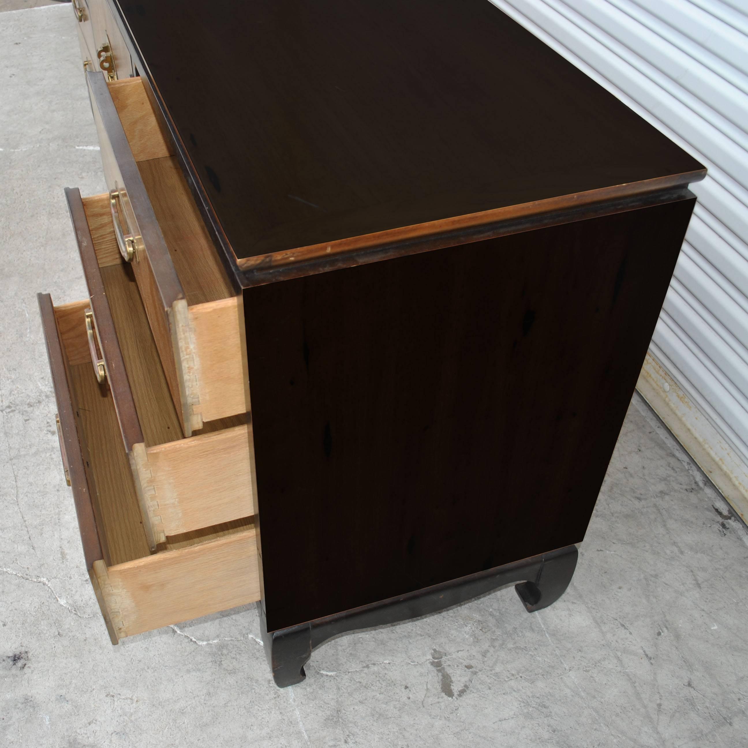 Vintage Midcentury Chin Hua Dresser by Lane In Good Condition In Pasadena, TX