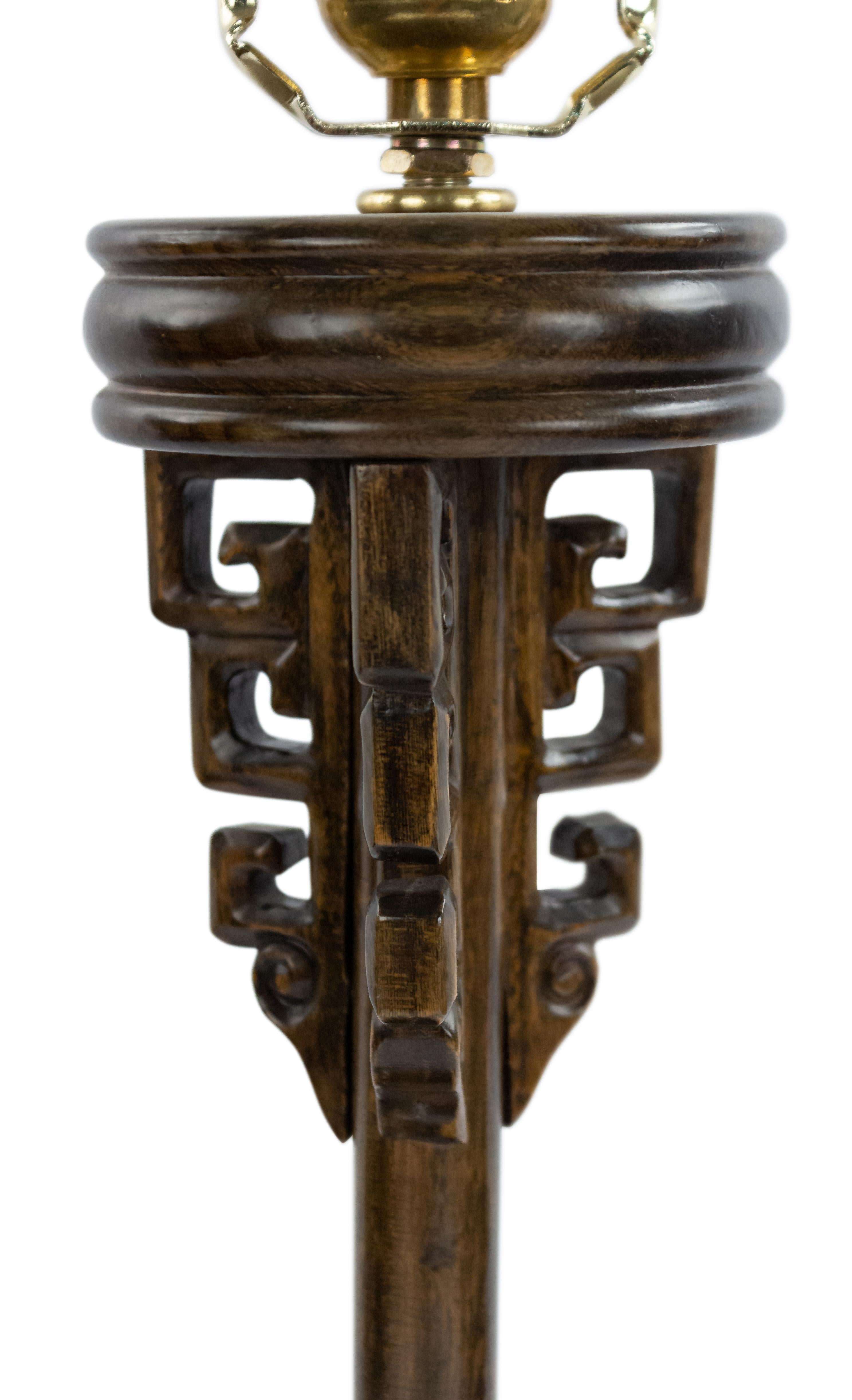 Carved Vintage Mid-Century Chinese Wooden Lamp For Sale