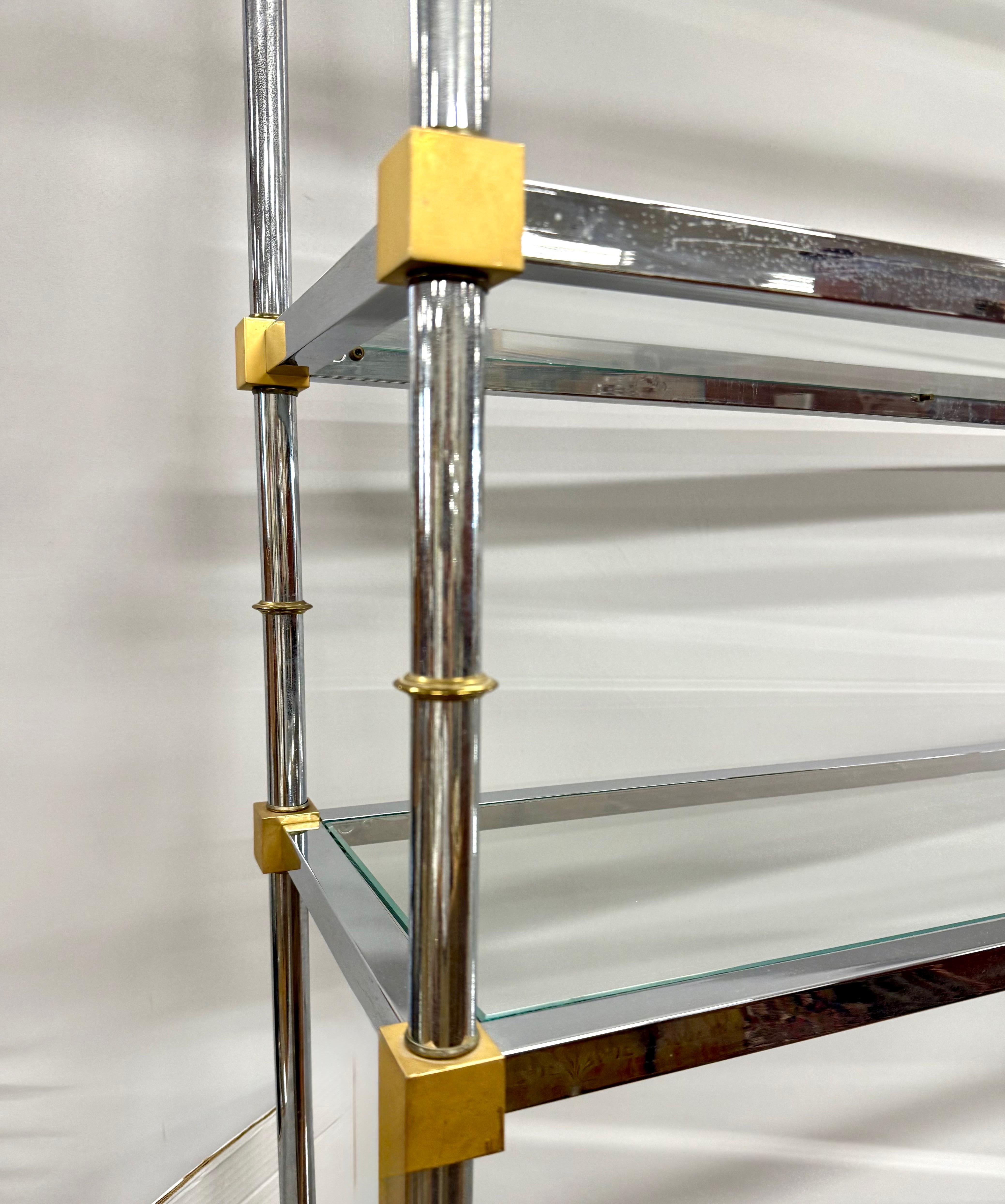Vintage Mid Century Chrom und Messing Etagere Regal Unit Etegere (amerikanisch) im Angebot