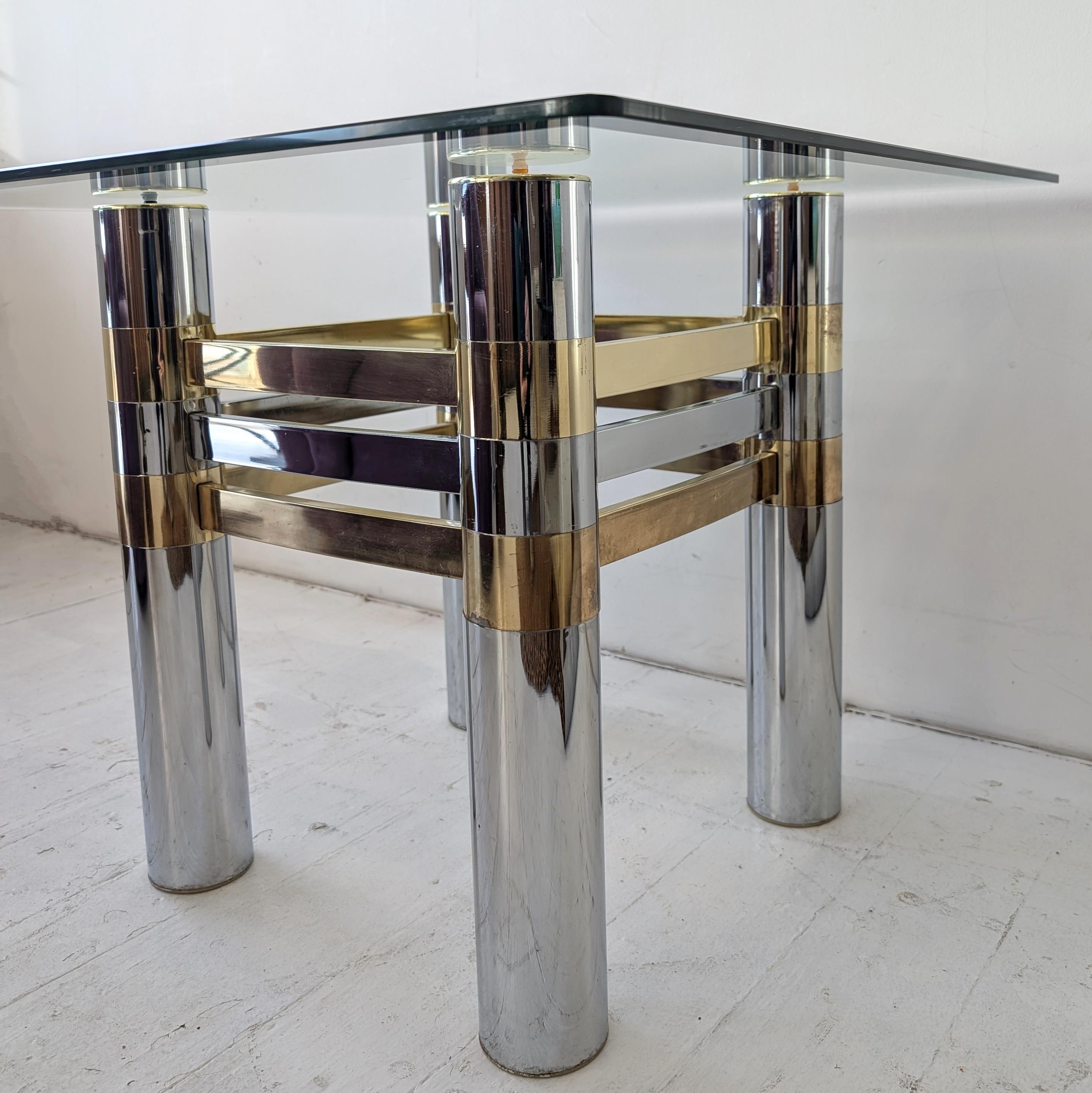 Table basse/latérale vintage du milieu du siècle, chromée et dorée en vente 4