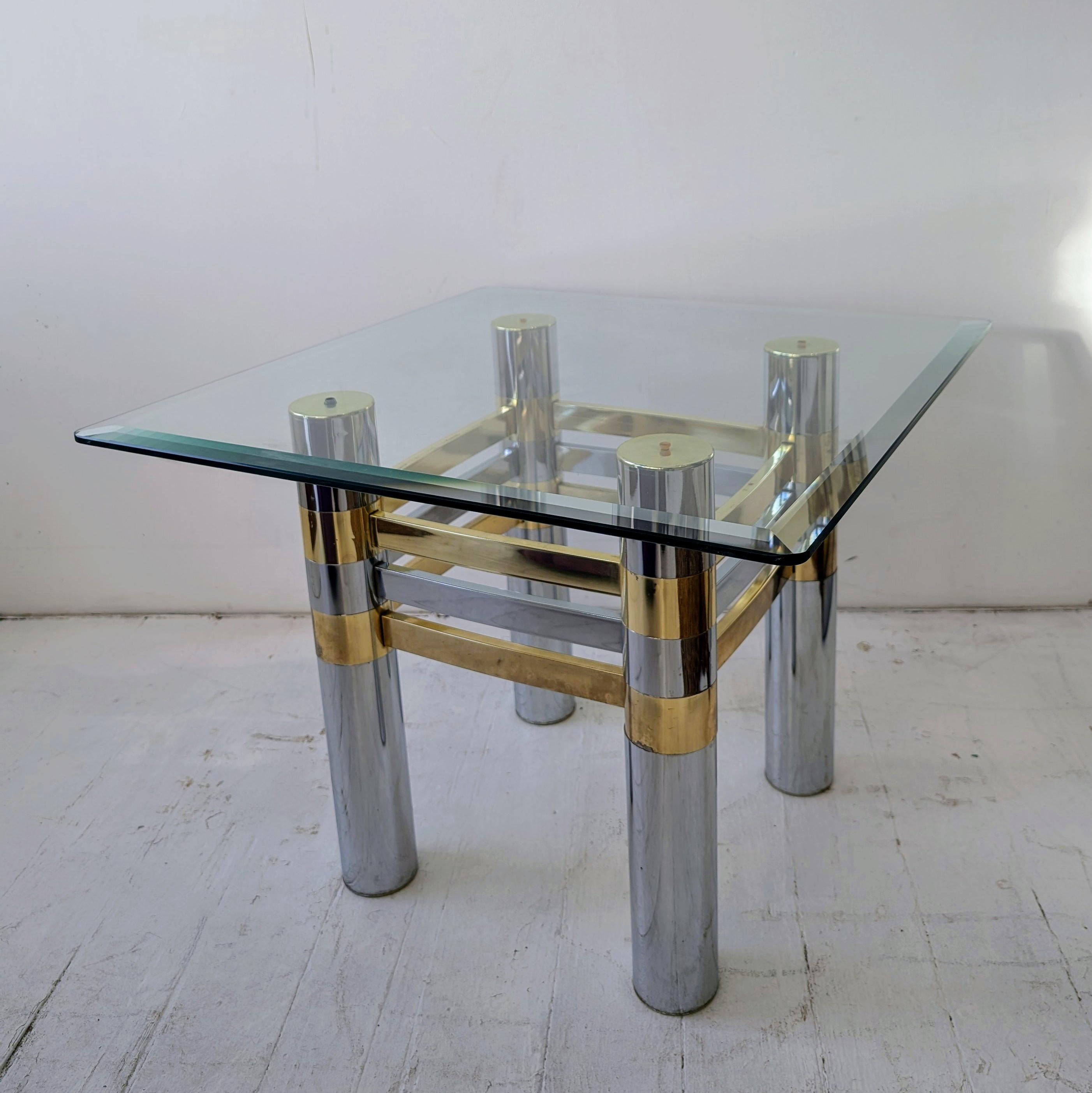 Table basse/latérale vintage du milieu du siècle, chromée et dorée Bon état - En vente à Hastings, GB
