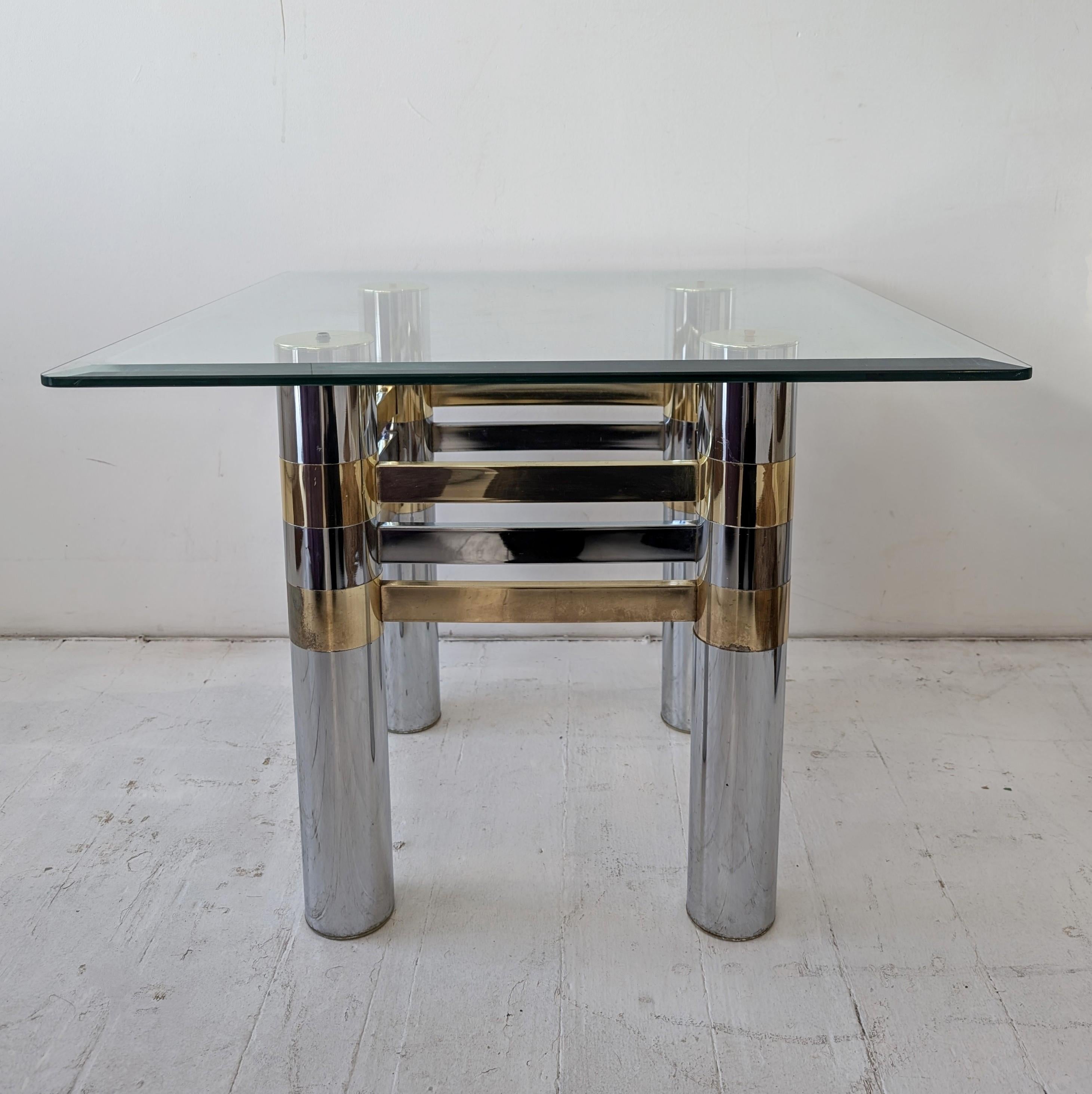 Table basse/latérale vintage du milieu du siècle, chromée et dorée en vente 1
