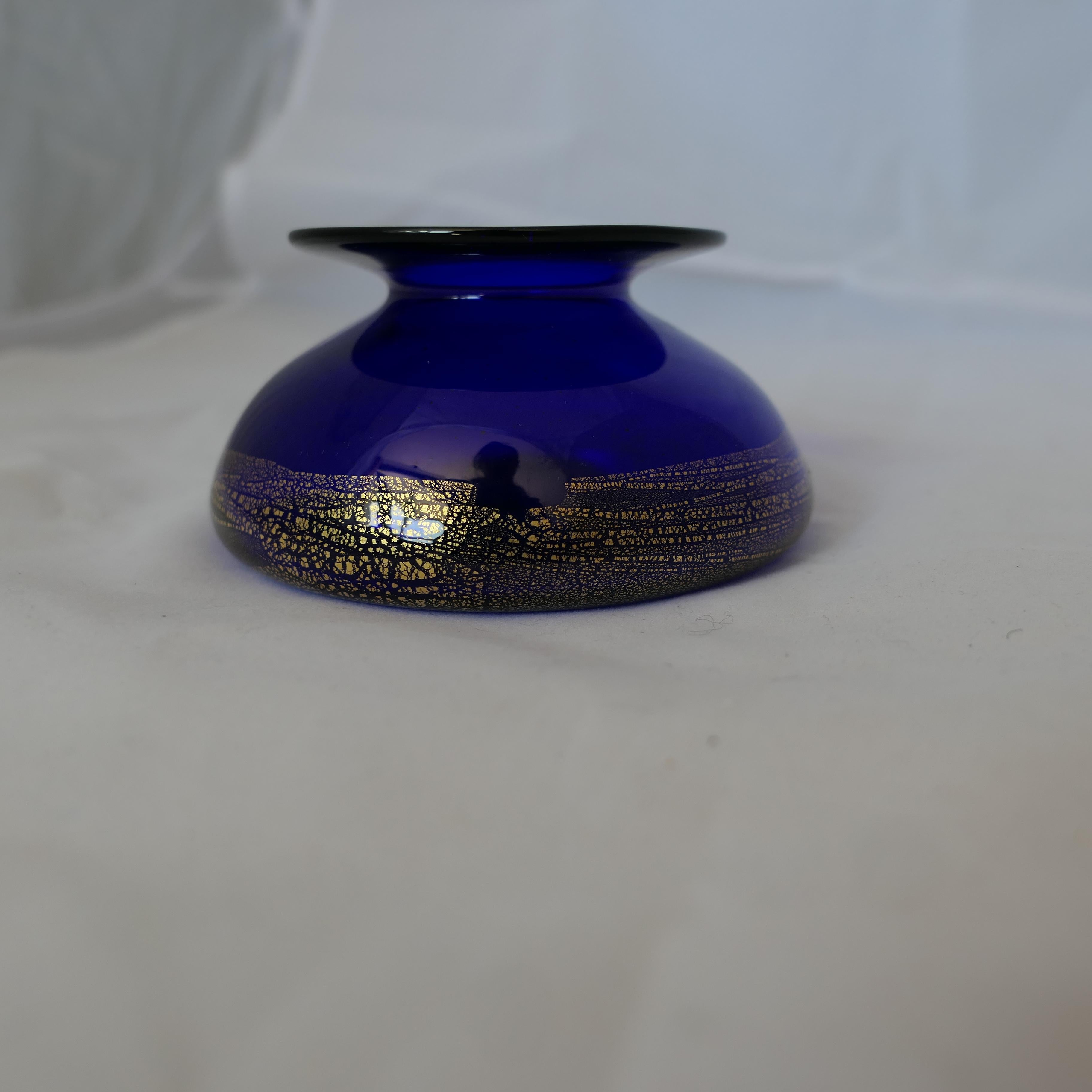  Vintage Mid Century Cobalt and Gold Leaf Dish, signed  In Good Condition For Sale In Chillerton, Isle of Wight