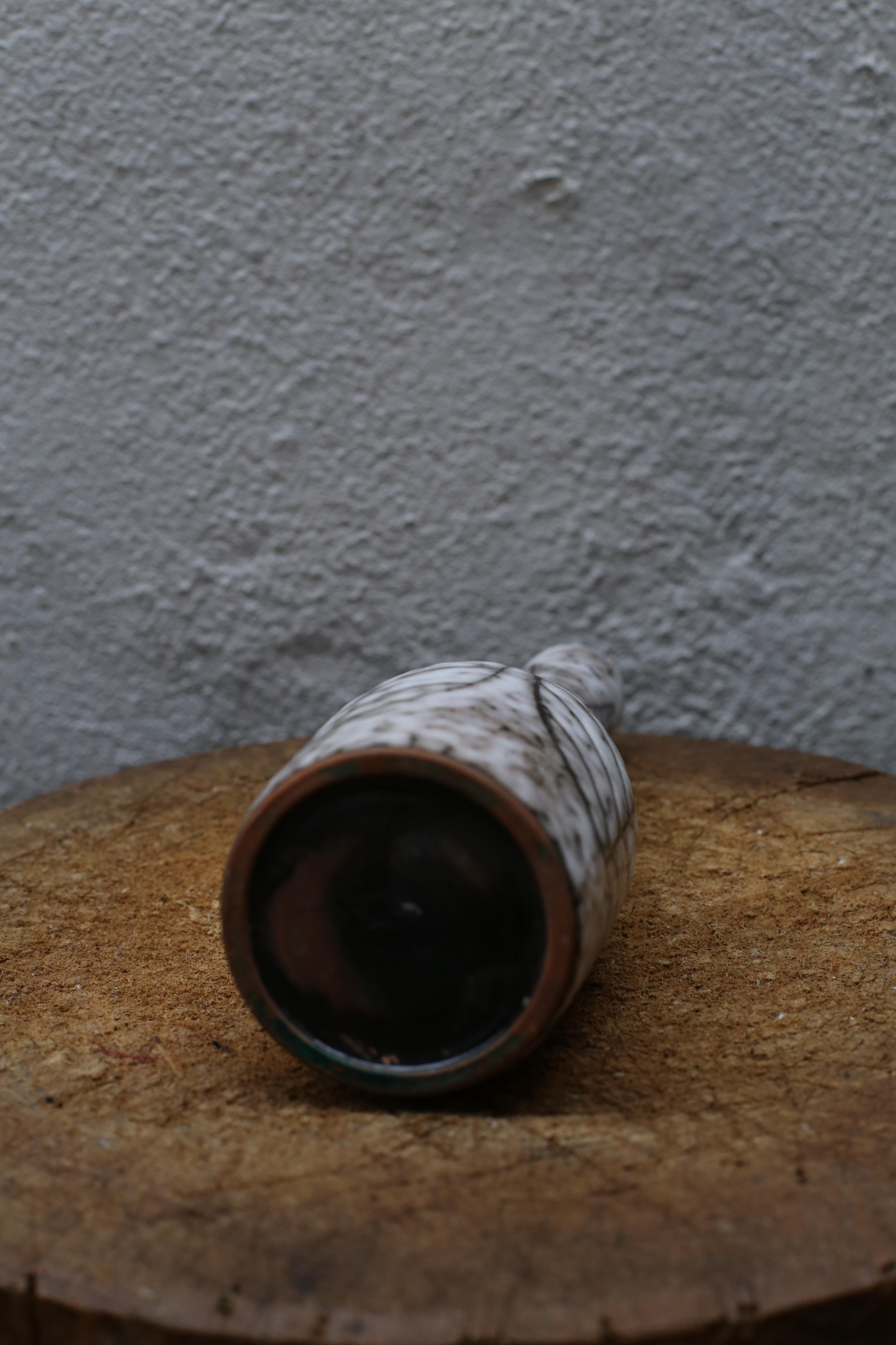 Vaso in ceramica marrone e crema della metà del secolo scorso, Ungheria, 1960 ca. in vendita 1