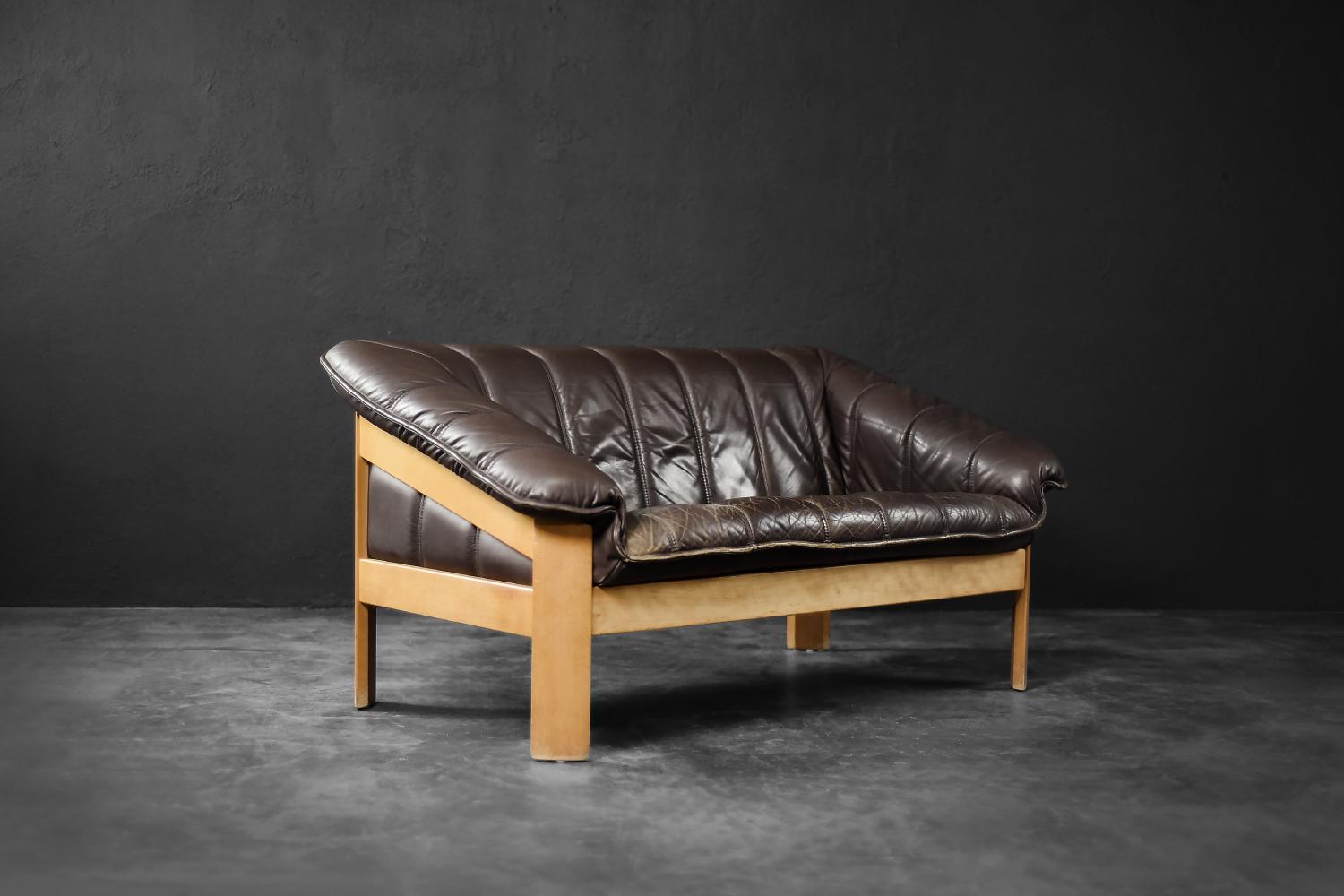 Mid-Century Modern Vintage Mid-Century Danish Modern Brown Leather 2-Seater Sofa, 1970s For Sale