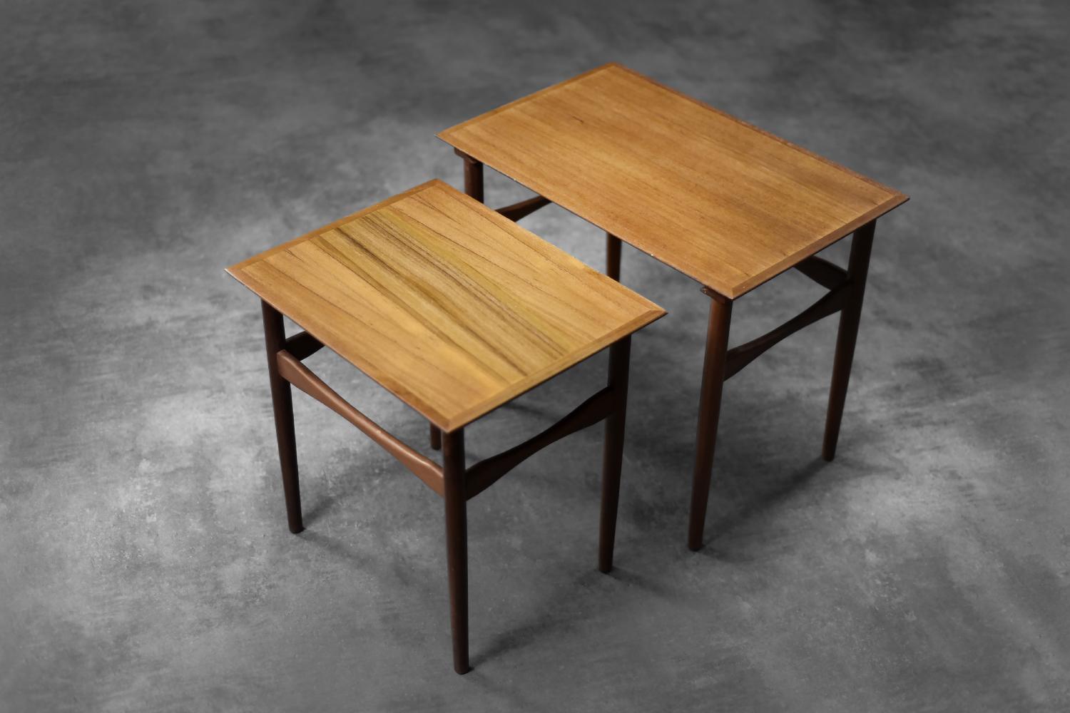 Vintage Mid-Century Danish Modern Brown Teak Nesting Tables, 1960, Set of 2 in vendita 1