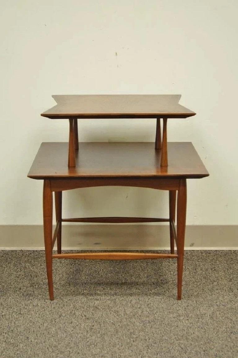 Other Vintage Mid Century Danish Modern Sculpted Walnut 2 Tier Side End Lamp Table For Sale
