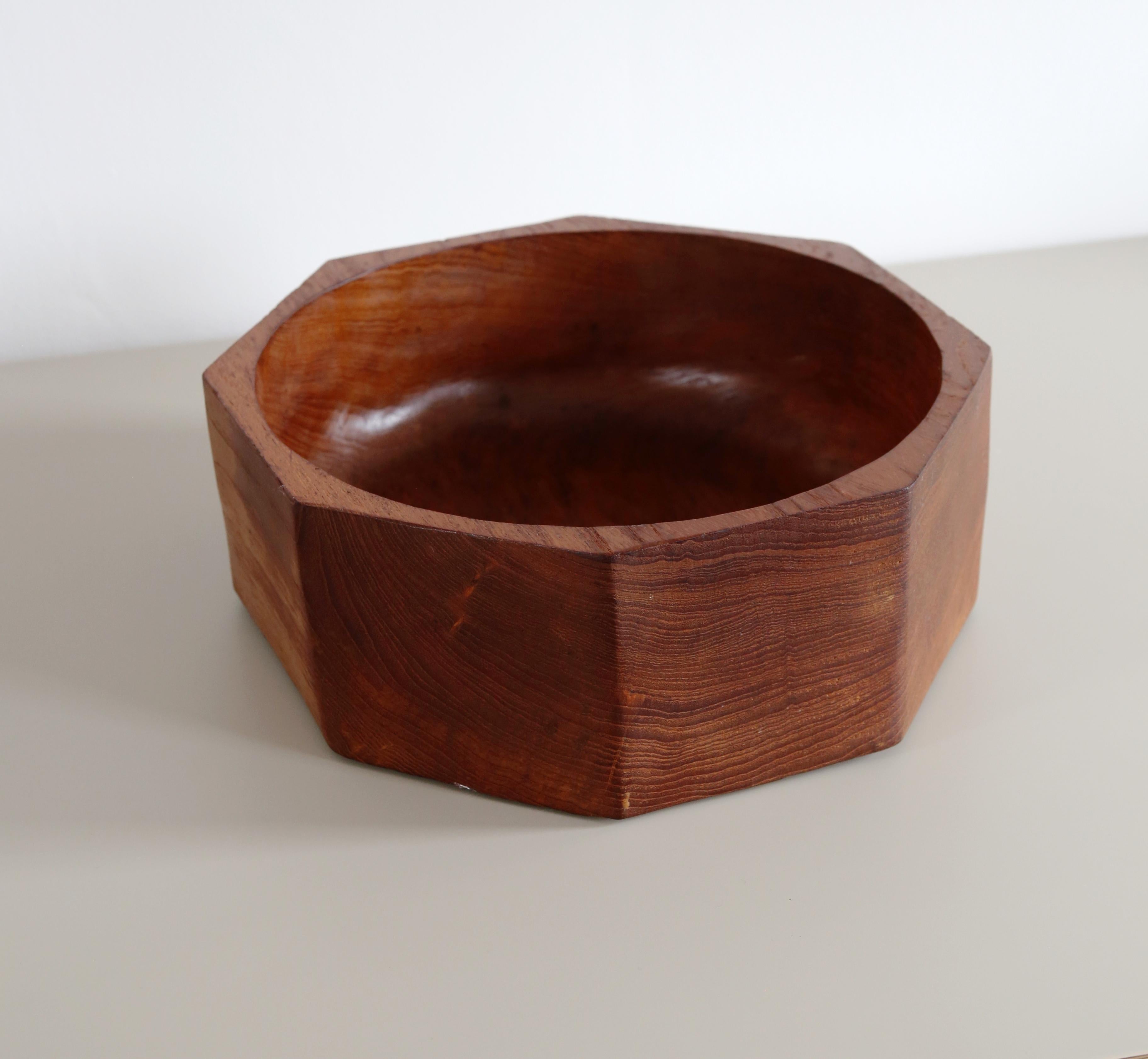 20th Century Vintage Mid-Century Danish Modern Solid Teak Wood Octagon Bowl For Sale