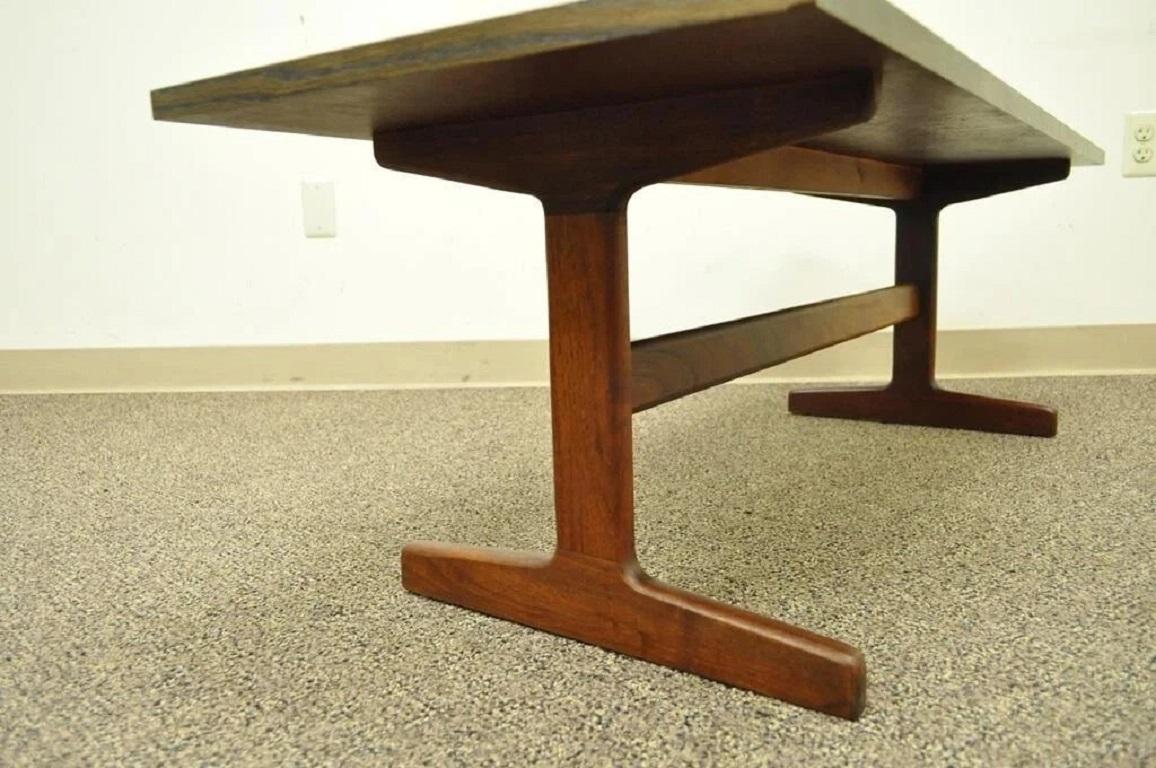 XX secolo Tavolino da caffè rettangolare in teak e laminato danese moderno della metà del secolo scorso in vendita