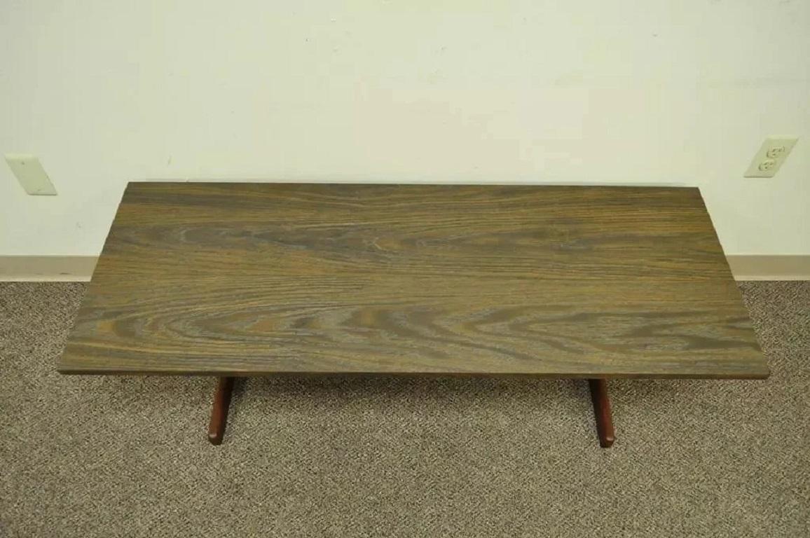 Laminato Tavolino da caffè rettangolare in teak e laminato danese moderno della metà del secolo scorso in vendita