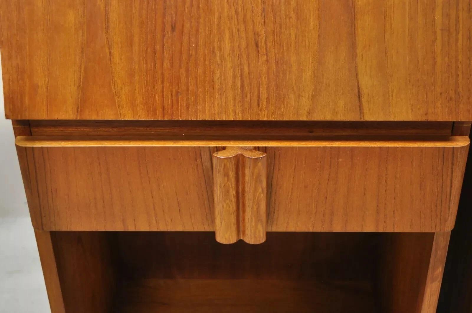 Vintage Mid Century Danish Modern Teak Tall Bedside Cabinet Nightstands - Pair For Sale 2
