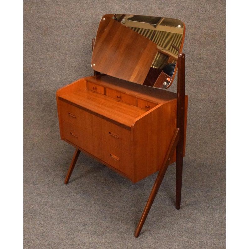 Woodwork Vintage Midcentury Danish Modern Teak Vanity Dresser