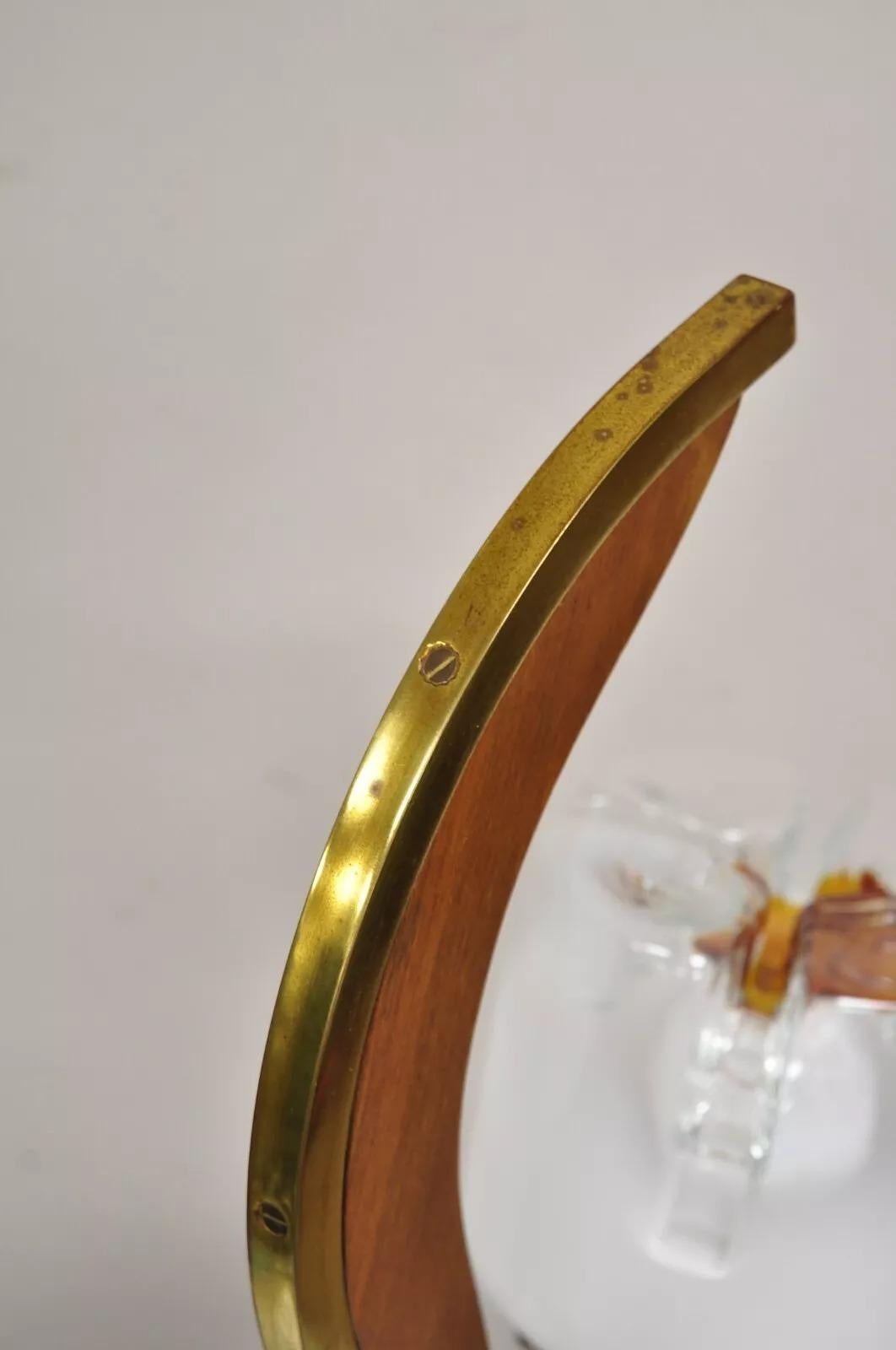 Lámpara de mesa escultórica vintage danesa moderna de mediados de siglo en madera de teca y latón - Pareja Latón en venta