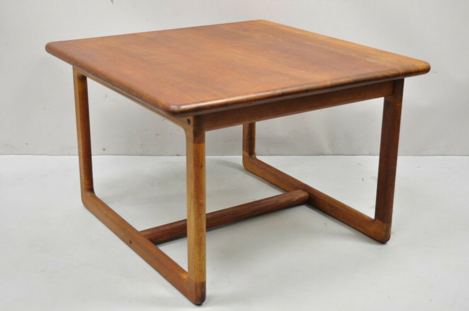Vintage Mid Century Danish Modern Teak Wood Square Side End Table For Sale 7