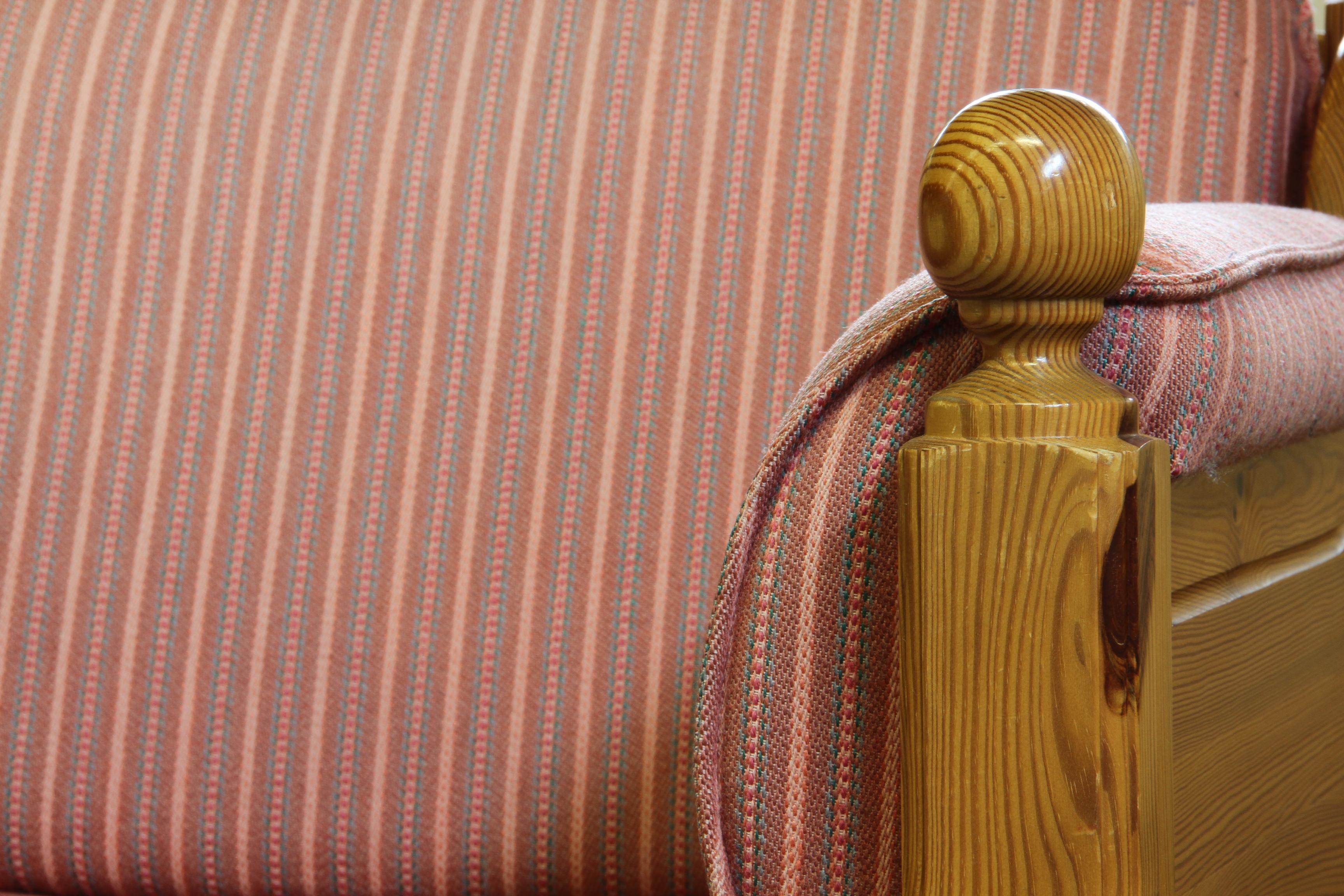 Vintage Mid-Century Danish Pine Lounge Chair, 1970er Jahre im Angebot 1