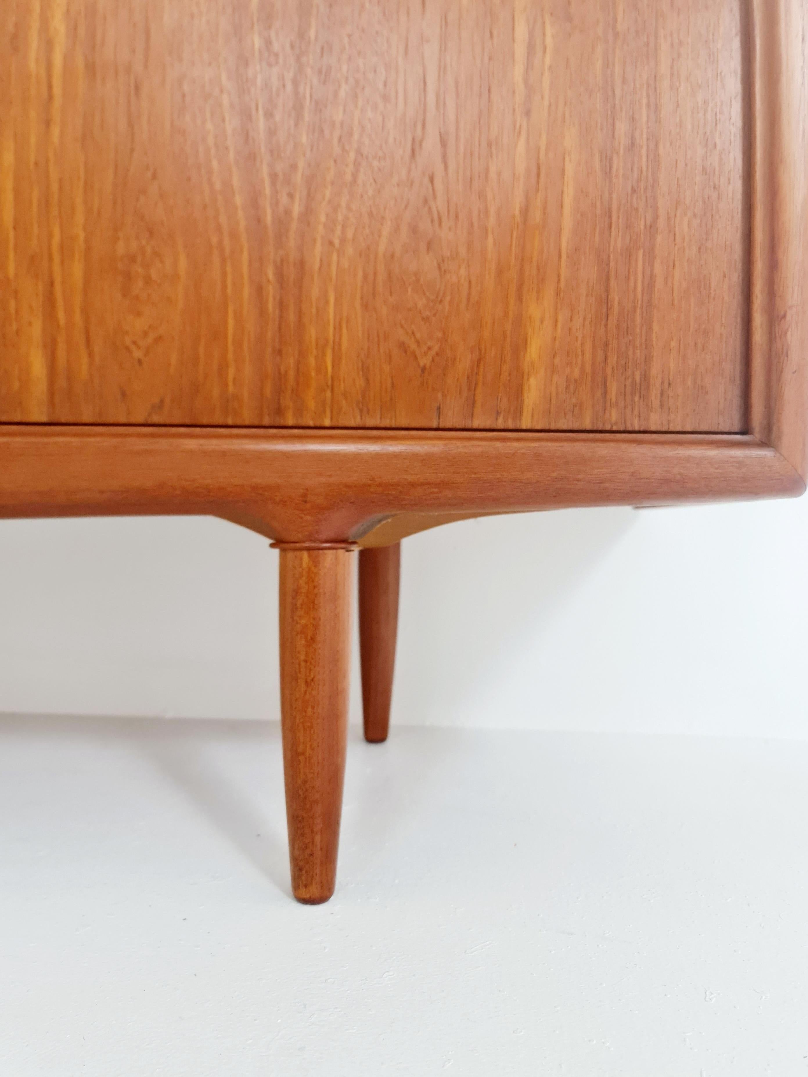 Vintage Mid century Danish Sideboard by Axel Christensen for ACO Mobler, Denmark In Good Condition For Sale In Gaggenau, DE